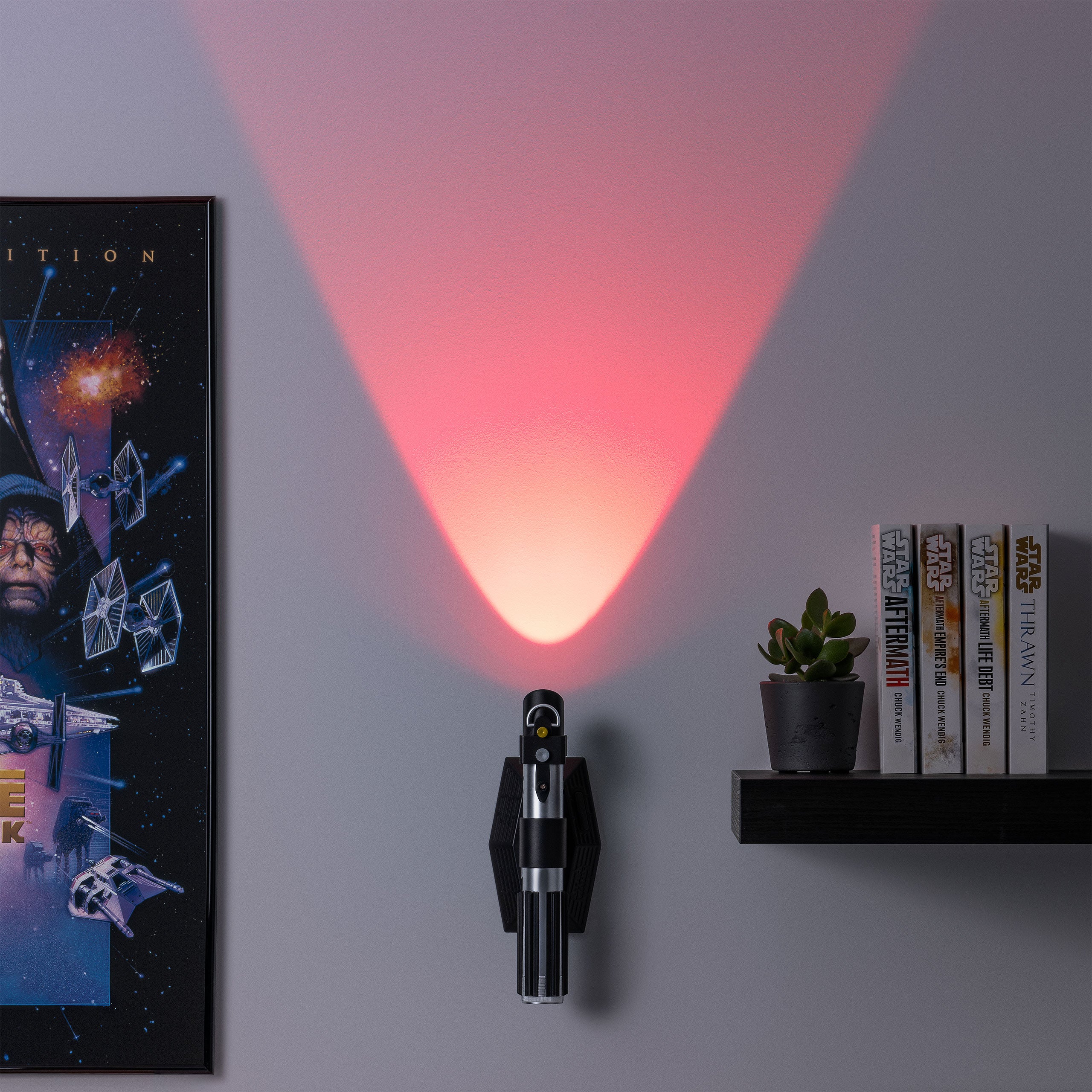 Zdjęcie produktu Star Wars - Ścienna lampka LED w kształcie miecza świetlnego z dźwiękiem