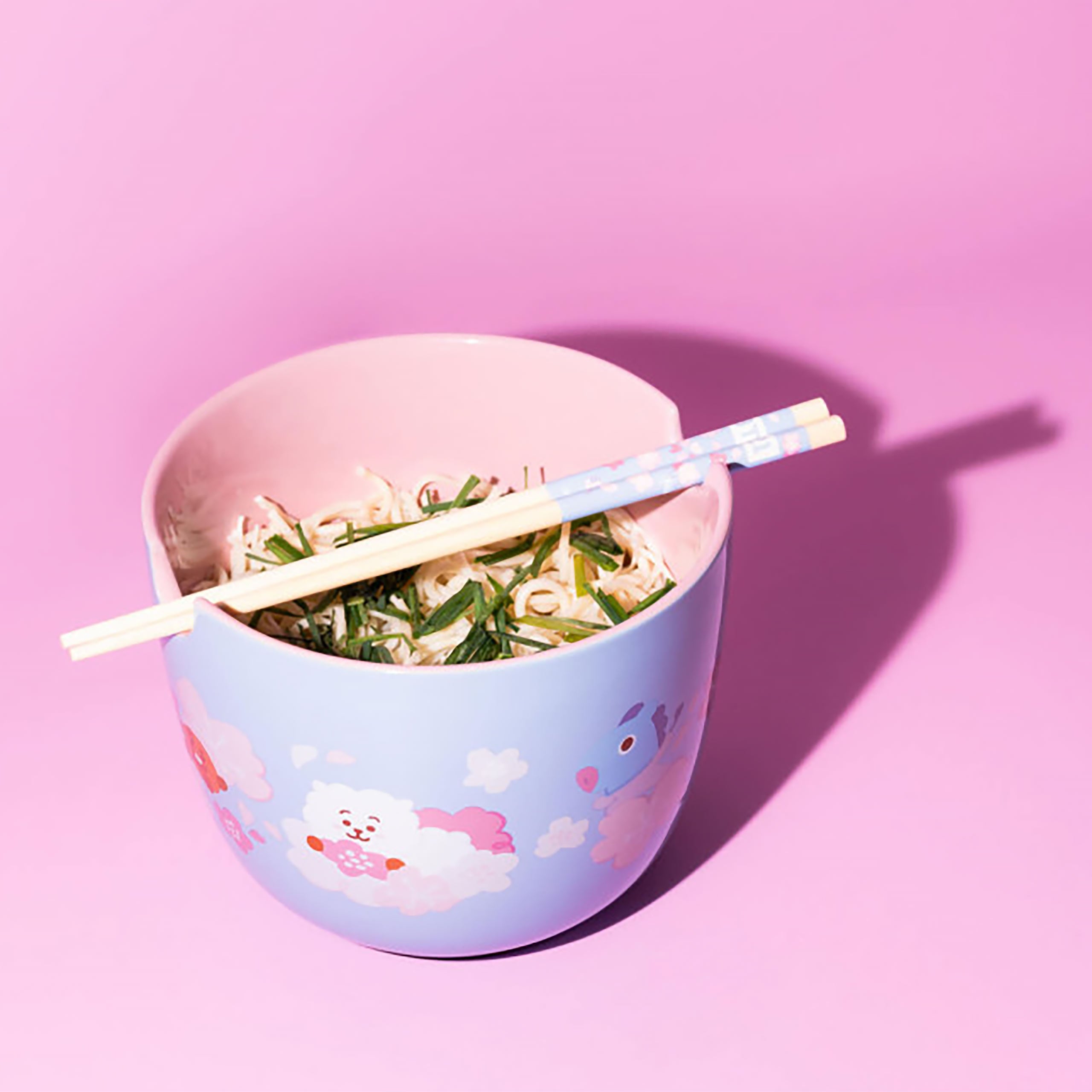 Zdjęcie produktu BT21 - Miseczka do ramen z pałeczkami z postaciami