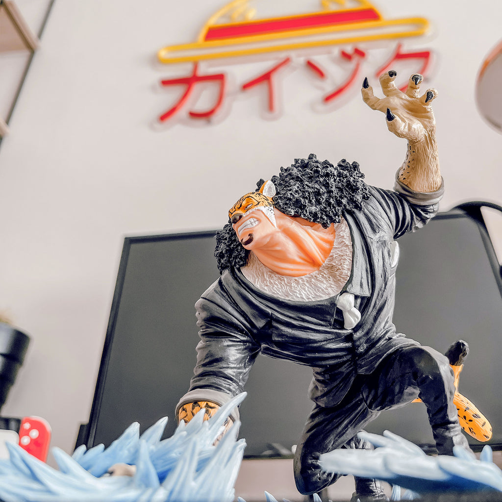 Zdjęcie produktu One Piece - Rob Lucci Duel Memories Figurka