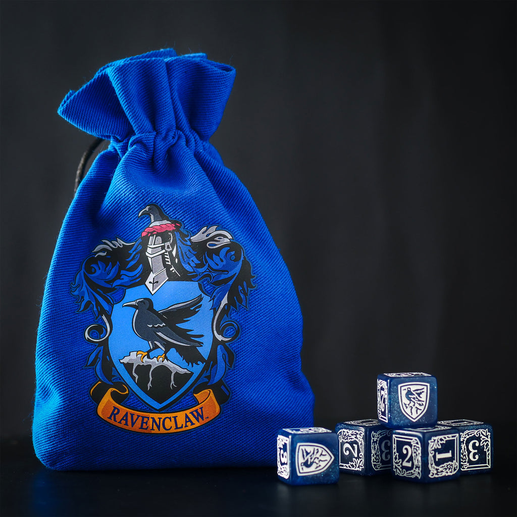 Zdjęcie produktu Harry Potter - Ravenclaw RPG Zestaw Kości 5-cz. z woreczkiem niebieski
