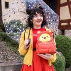 Zdjęcie produktu Kubuś Puchatek - Mini plecak cosplay z czerwoną kurtką puchową