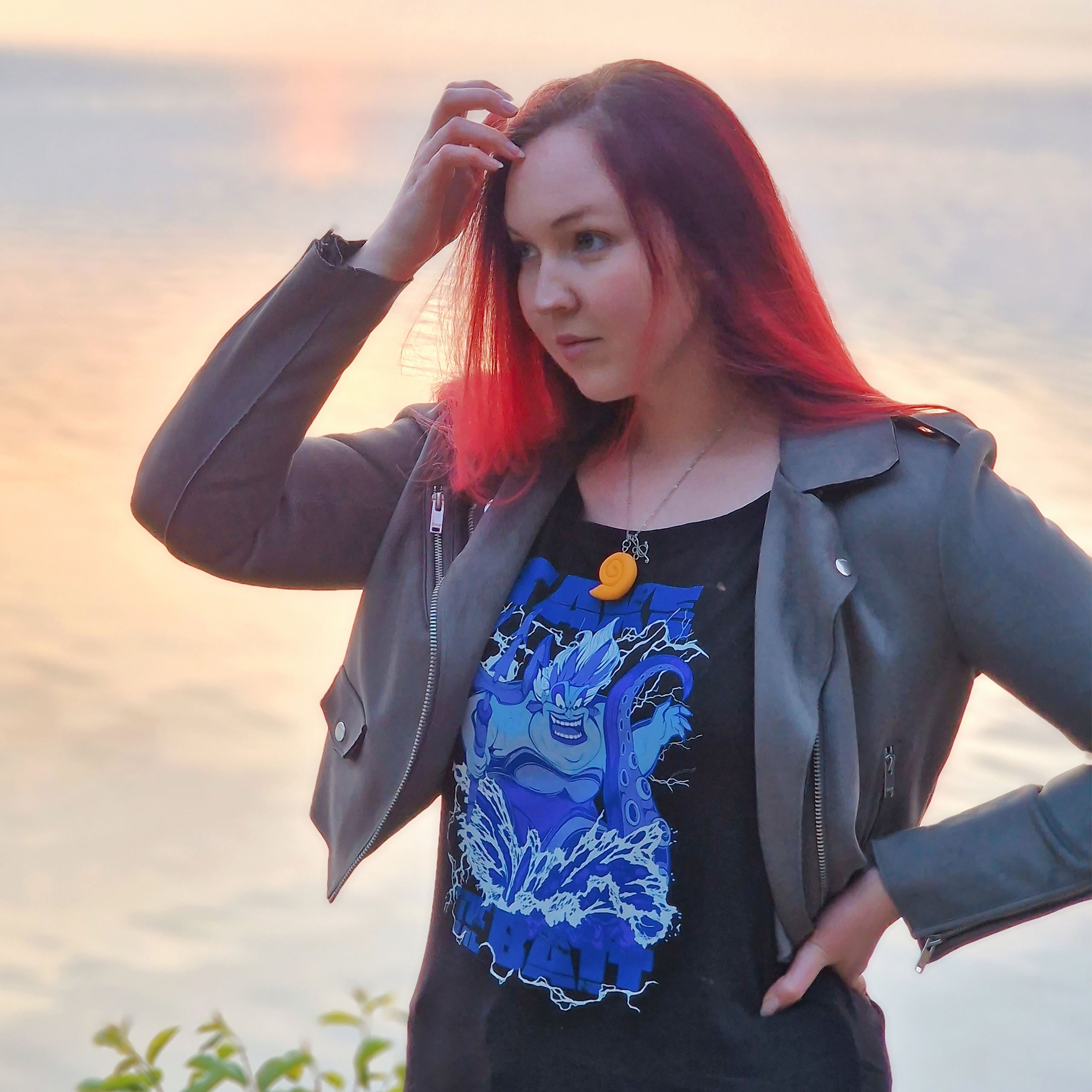 Zdjęcie produktu Villains - Ursula T-Shirt damskie Loose Fit czarne