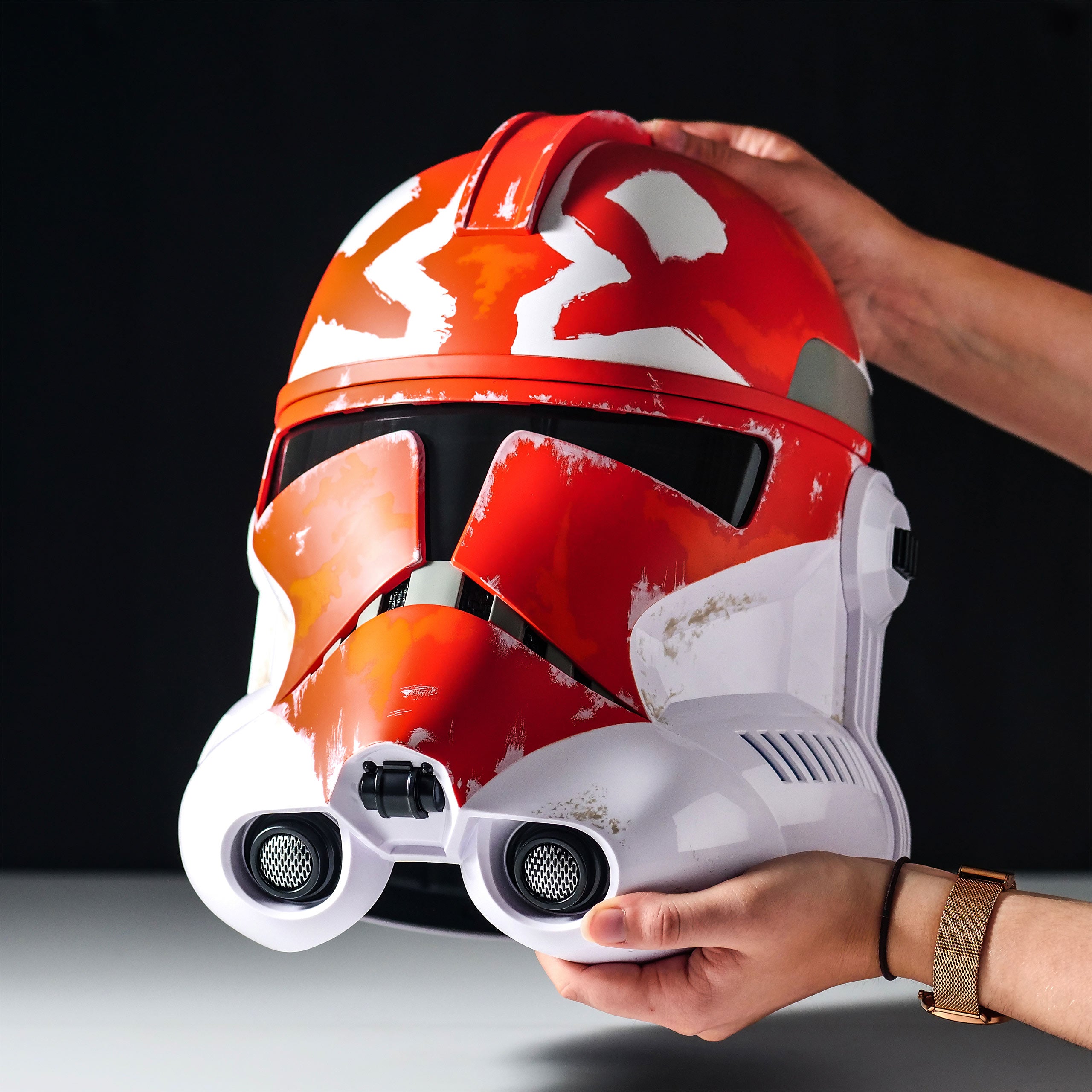 Zdjęcie produktu Ahsoka Tano 332nd Clone Trooper Premium Replika Hełmu ze Zmianą Głosu - Star Wars