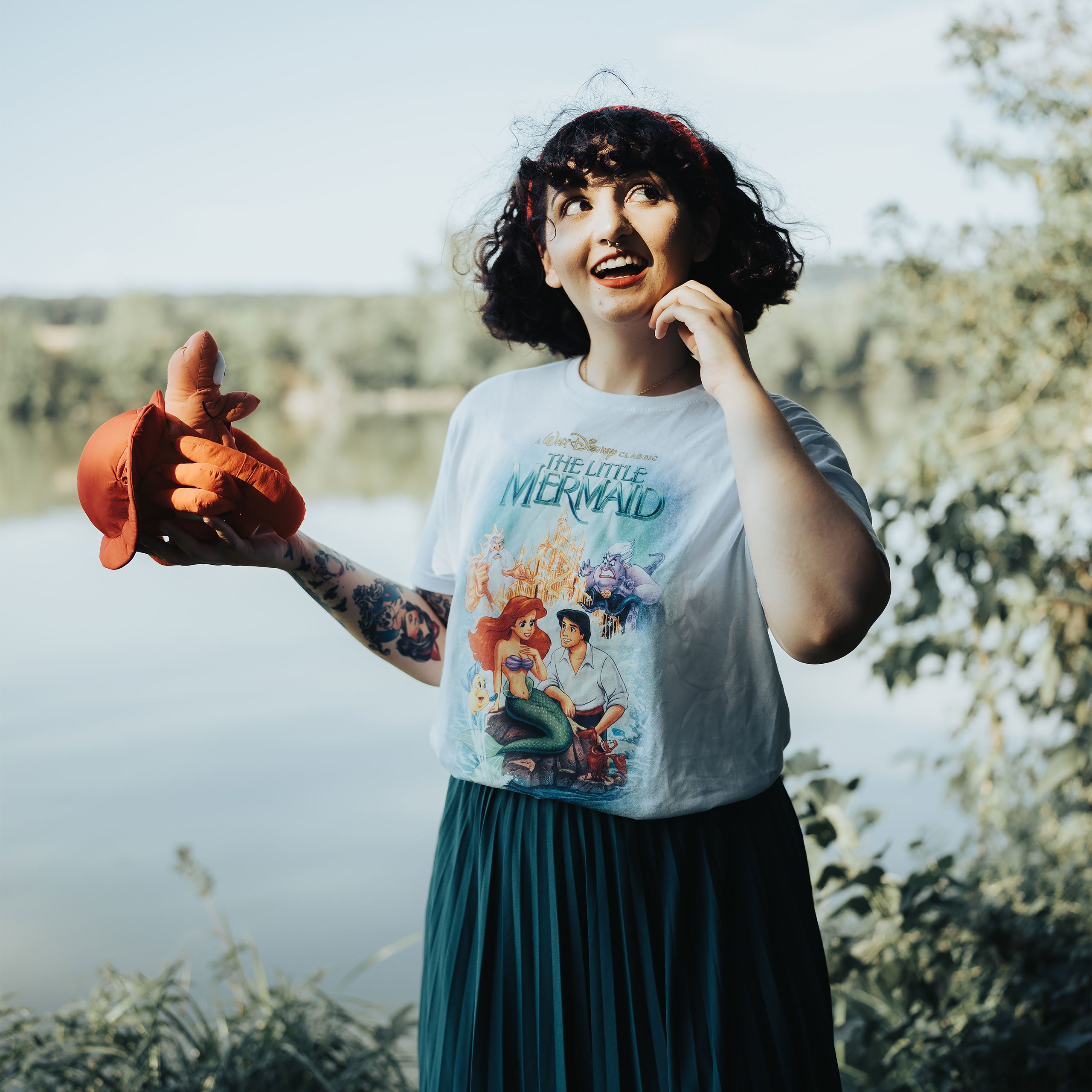 Zdjęcie produktu Arielle - Klasyczny plakat T-Shirt biały