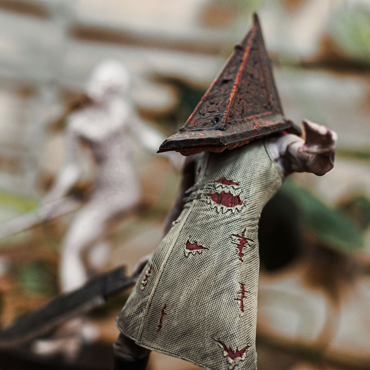 Zdjęcie produktu Silent Hill 2 - Figurka Red Pyramid Head
