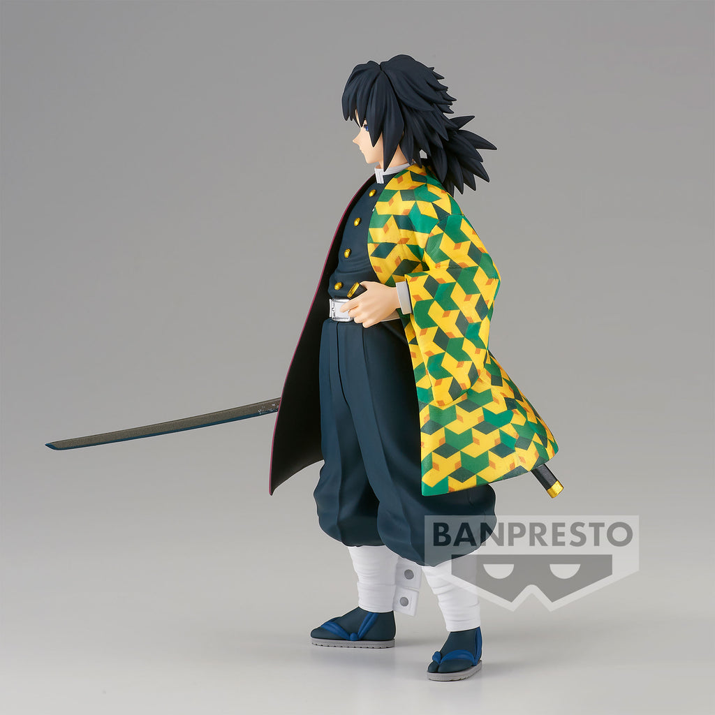 Zdjęcie produktu Demon Slayer - Figurka Giyu Tomioka 17cm