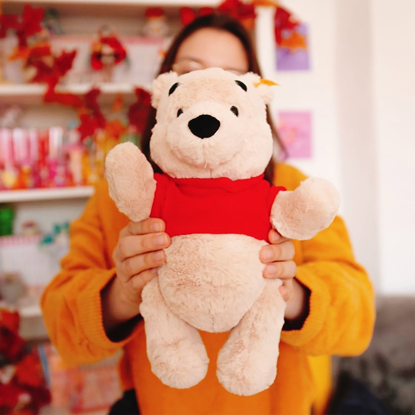 Product image Winnie the Pooh - Collector's Figure by Steiff