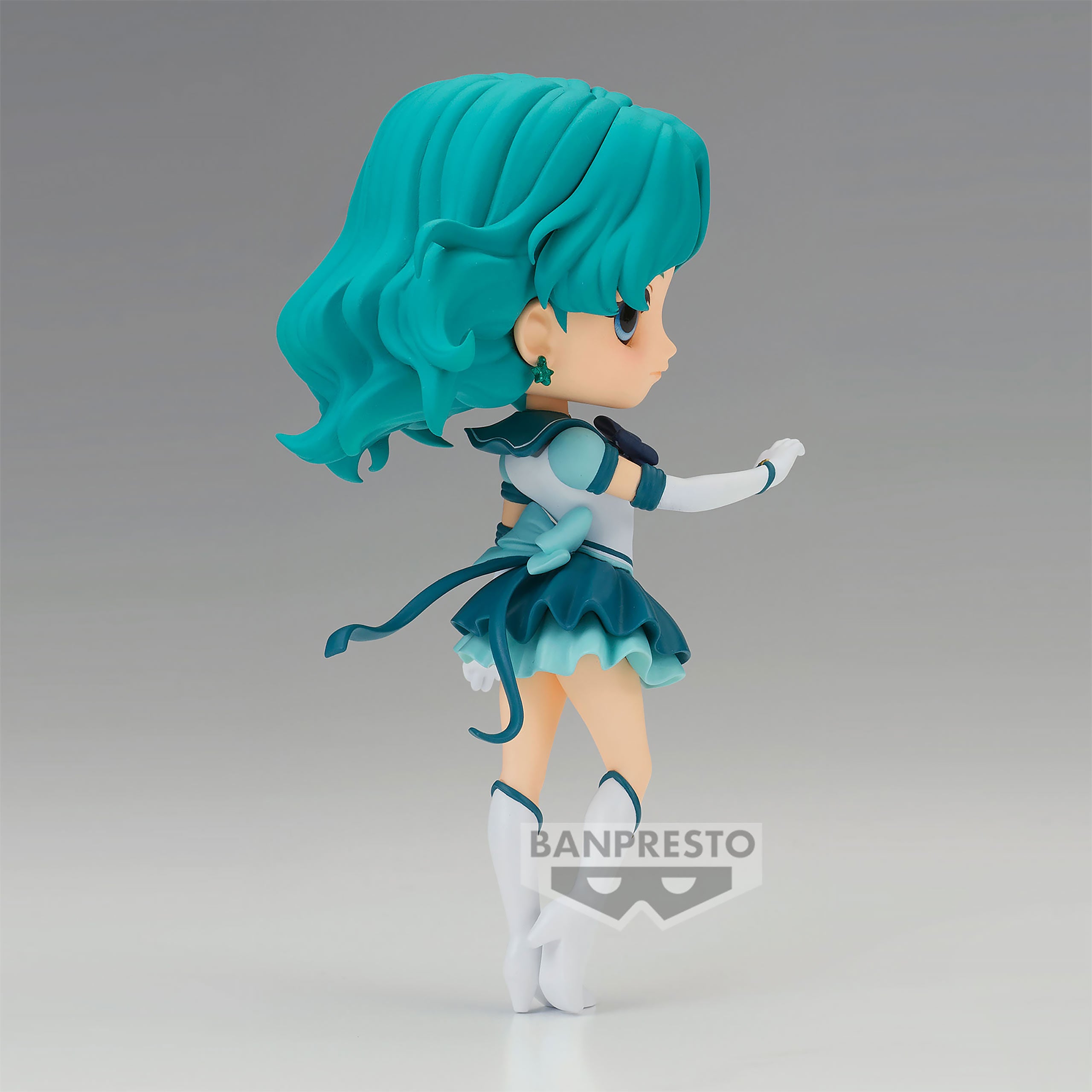 Zdjęcie produktu Sailor Moon Cosmos - Sailor Neptun Q Posket Figurka Wersja A