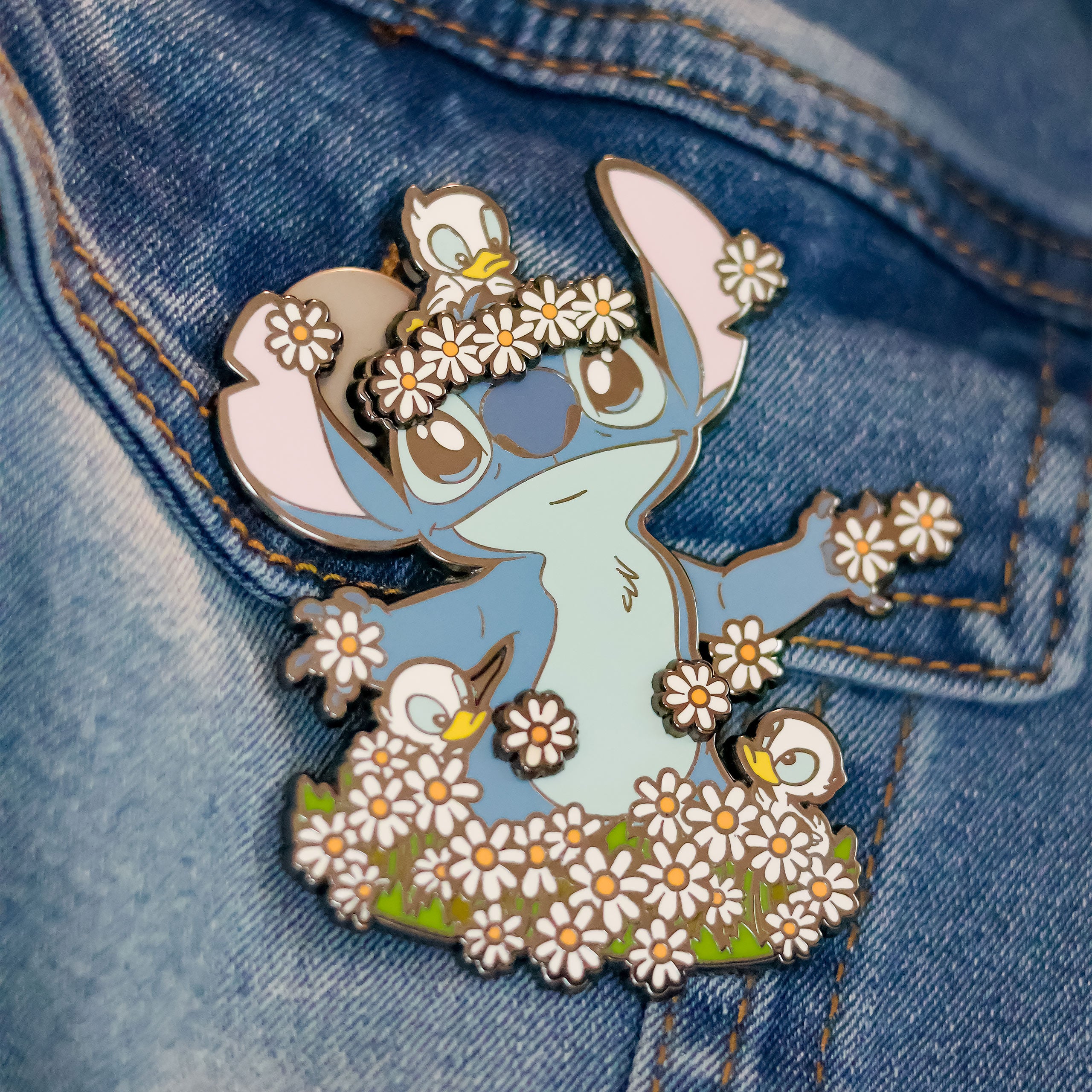 Zdjęcie produktu Stitch Springtime Funko Pop Pin - Lilo & Stitch