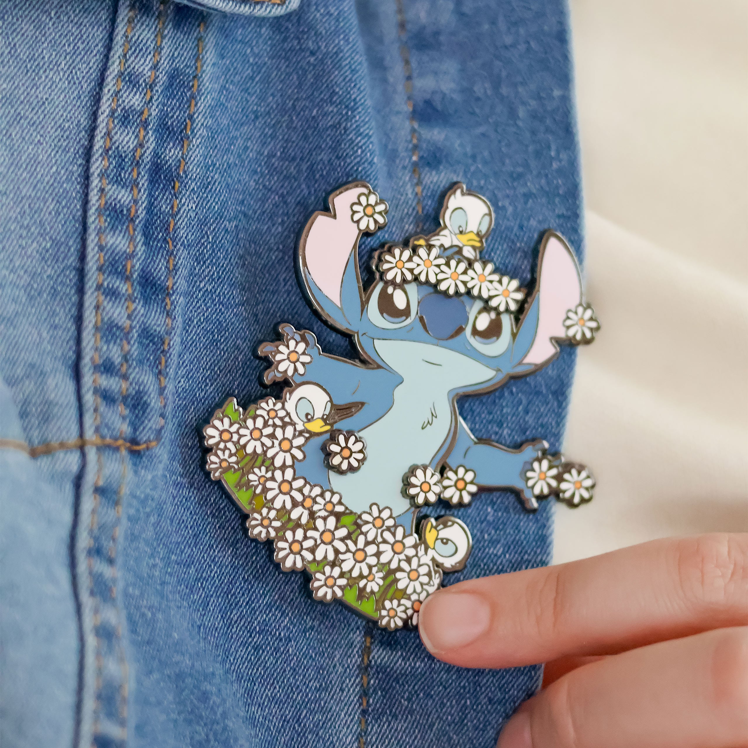 Zdjęcie produktu Stitch Springtime Funko Pop Pin - Lilo & Stitch