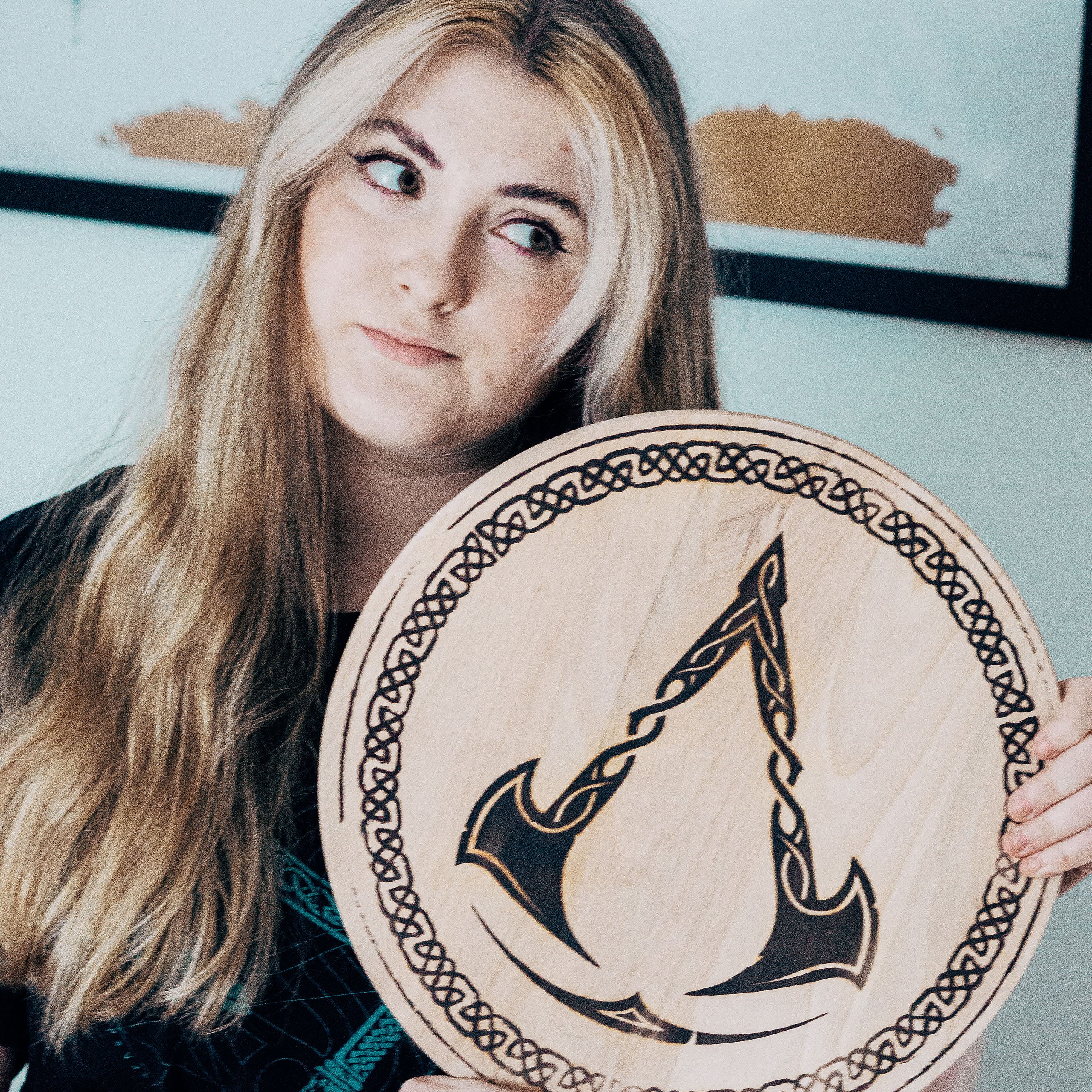 Product image Assassin's Creed - Valhalla Logo Cutting Board Beech