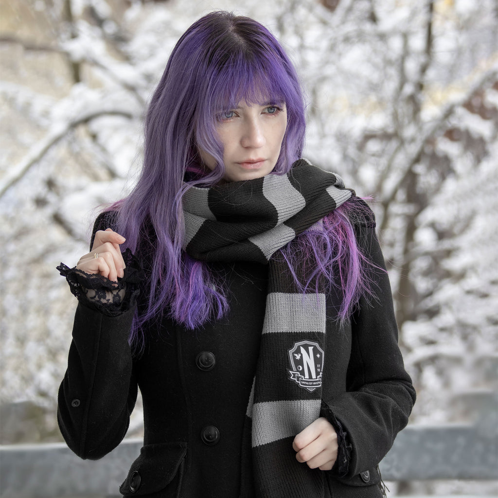 Zdjęcie produktu Wednesday - Szalik Nevermore Academy