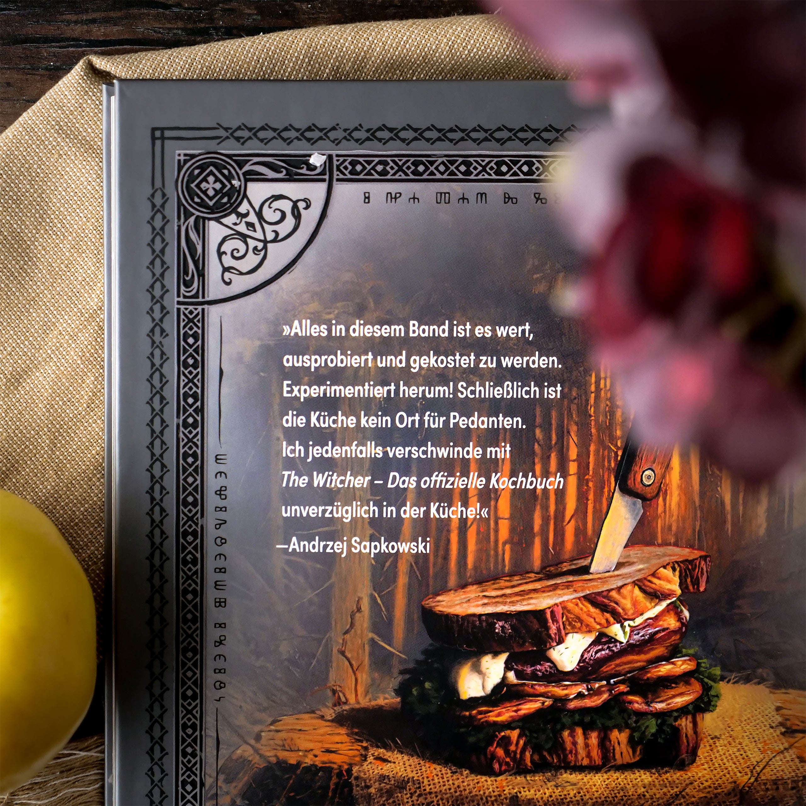 Zdjęcie produktu The Witcher - Oficjalna Książka Kucharska