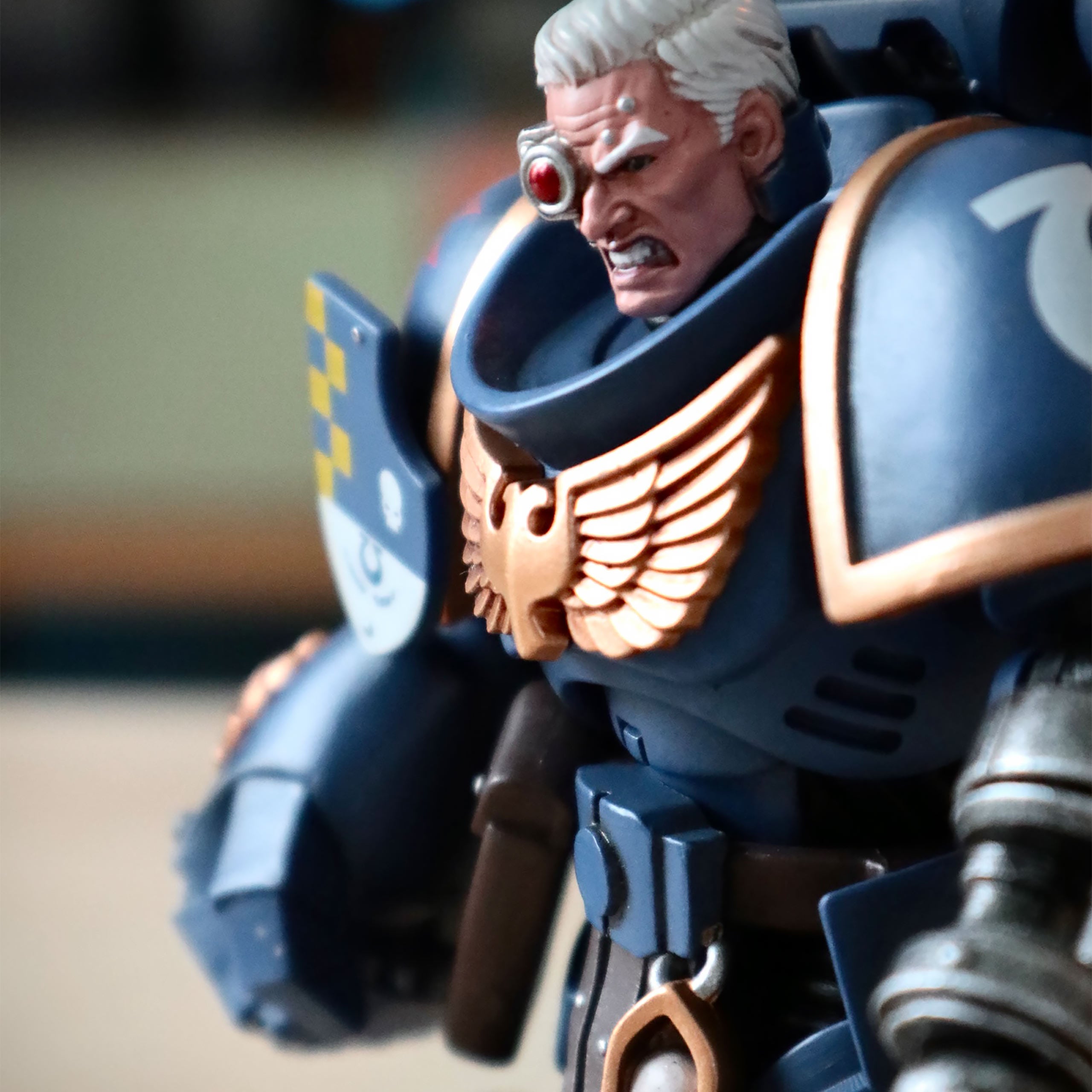 Product image Warhammer 40k - Ultramarines Lieutenant with Power Fist Action Figure