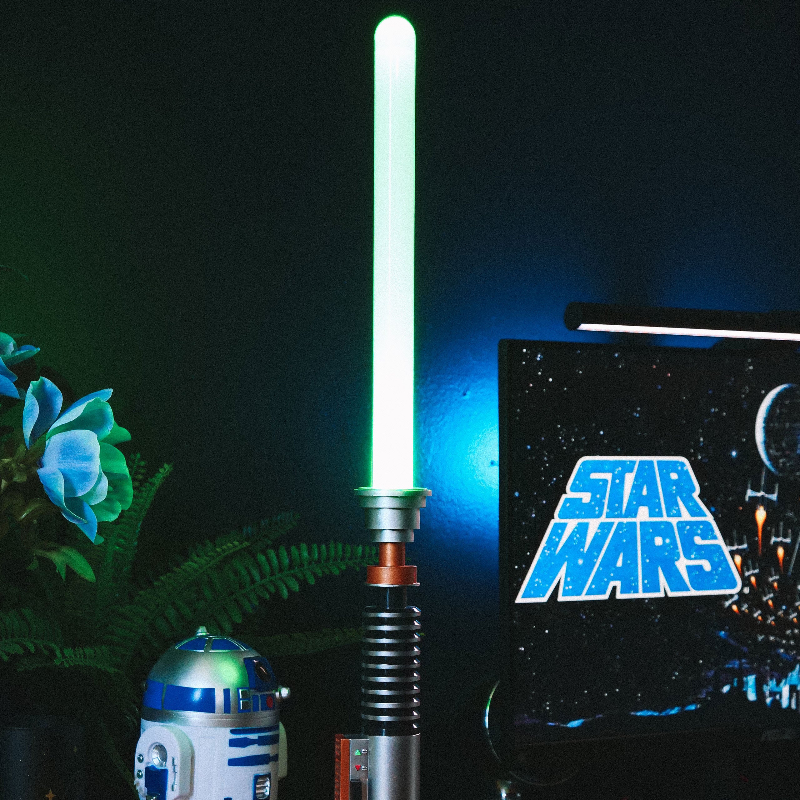 Zdjęcie produktu Star Wars - Lampa stołowa w kształcie miecza świetlnego Luke’a Skywalkera