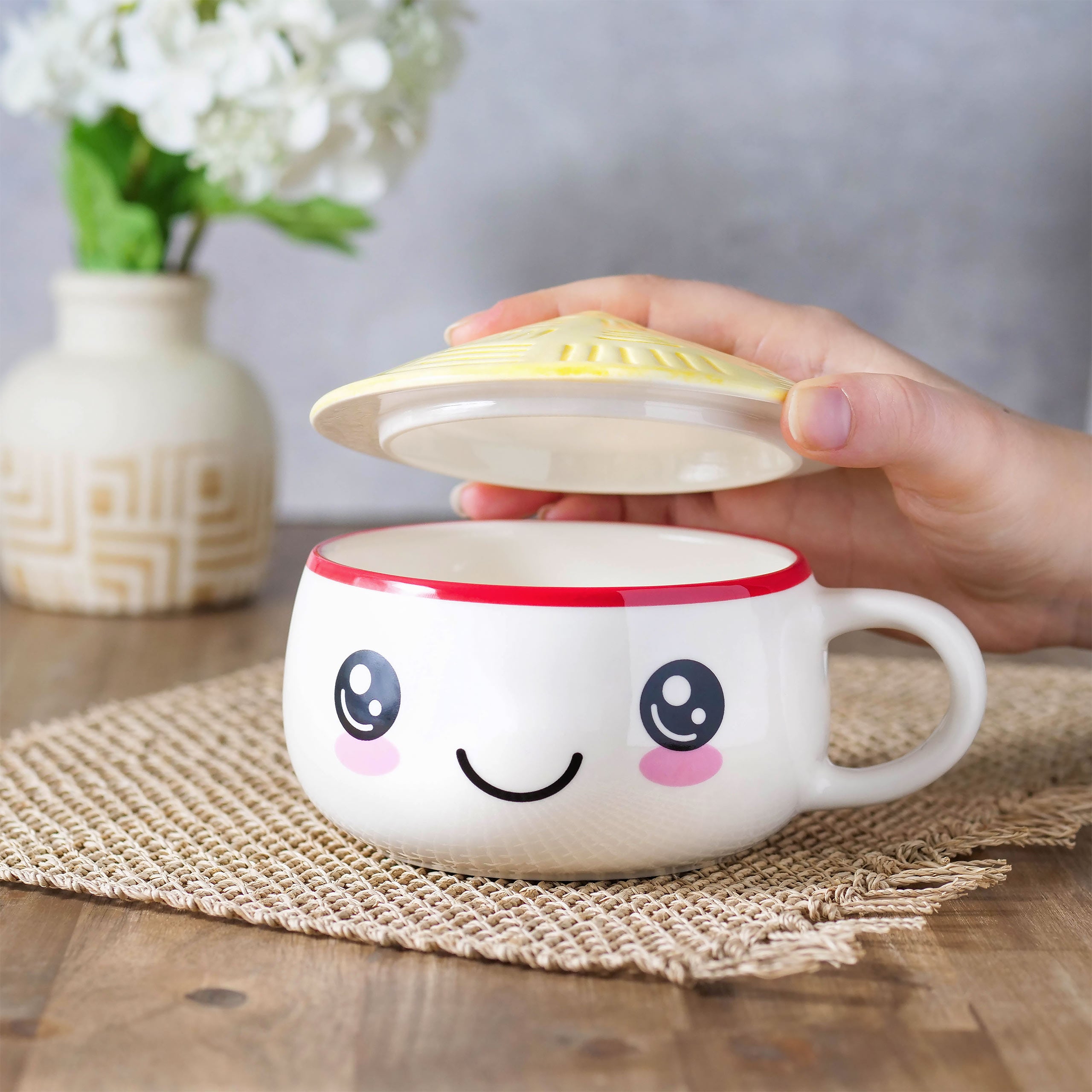 Zdjęcie produktu Kawaii kubek z pokrywką dla fanów anime