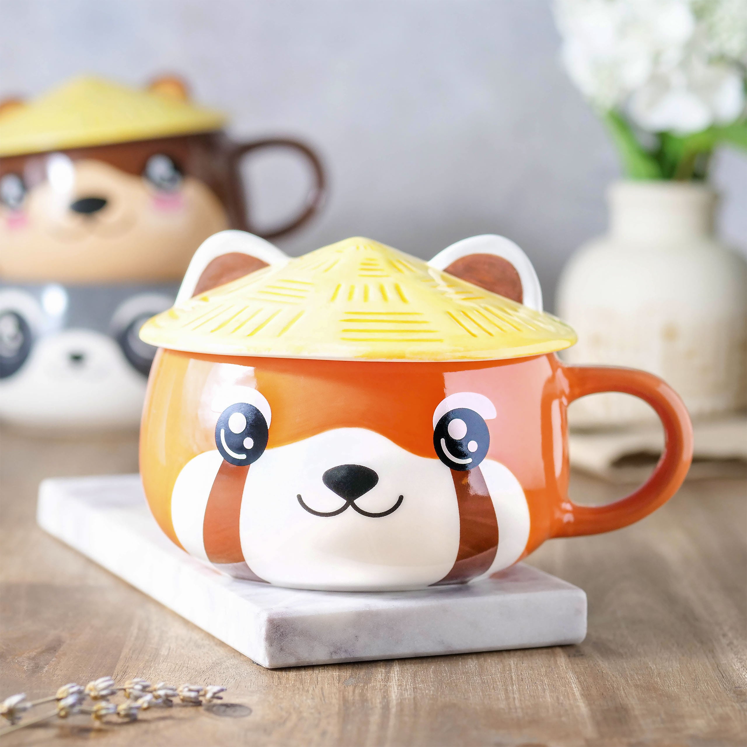 Zdjęcie produktu Czerwona Panda Kawaii Kubek z Pokrywką dla Fanów Anime