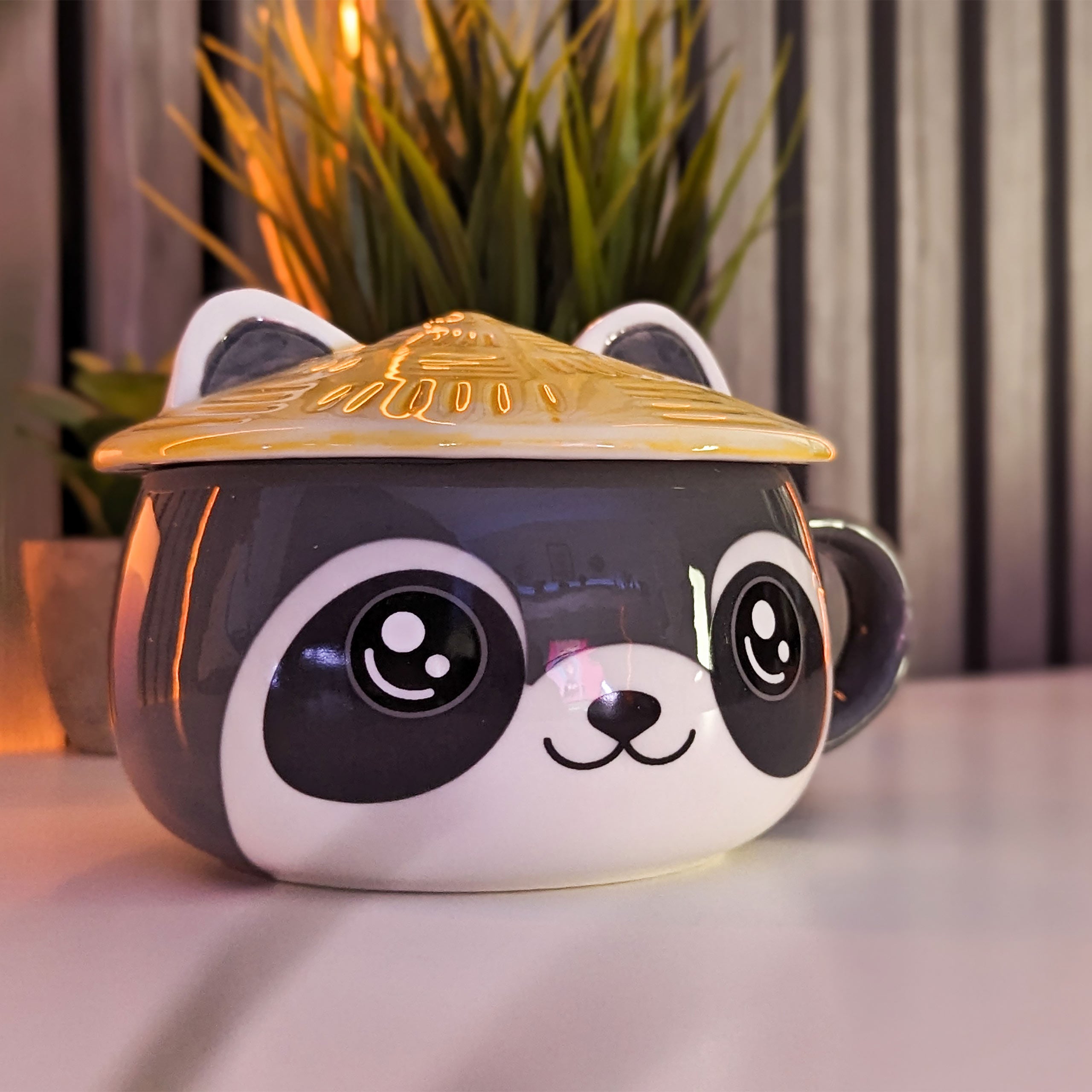Zdjęcie produktu Kubek Szop Kawaii z pokrywką dla fanów anime