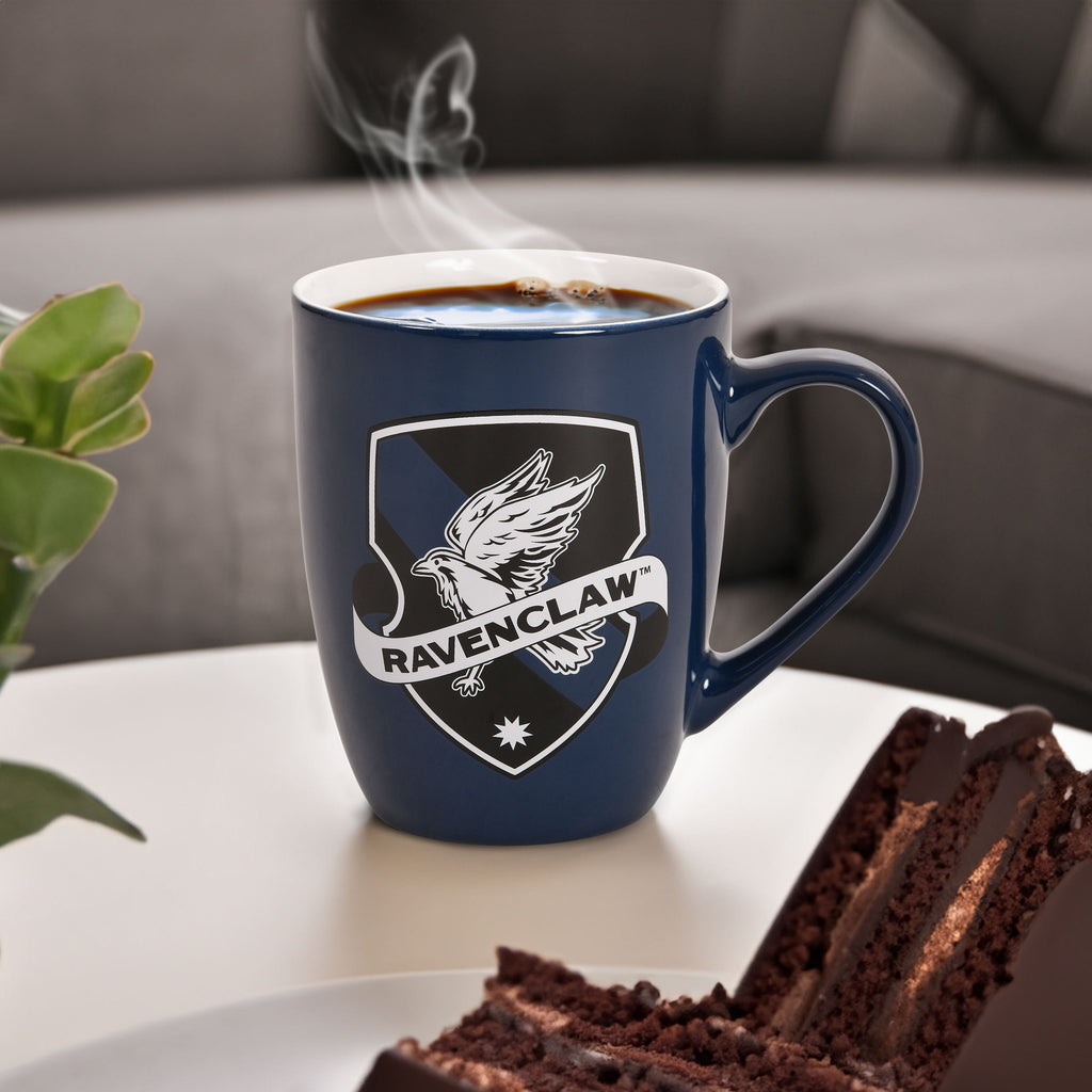 Zdjęcie produktu Kubek z logo Ravenclaw niebieski - Harry Potter