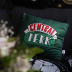 Zdjęcie produktu Friends - Central Perk Poduszka zielona