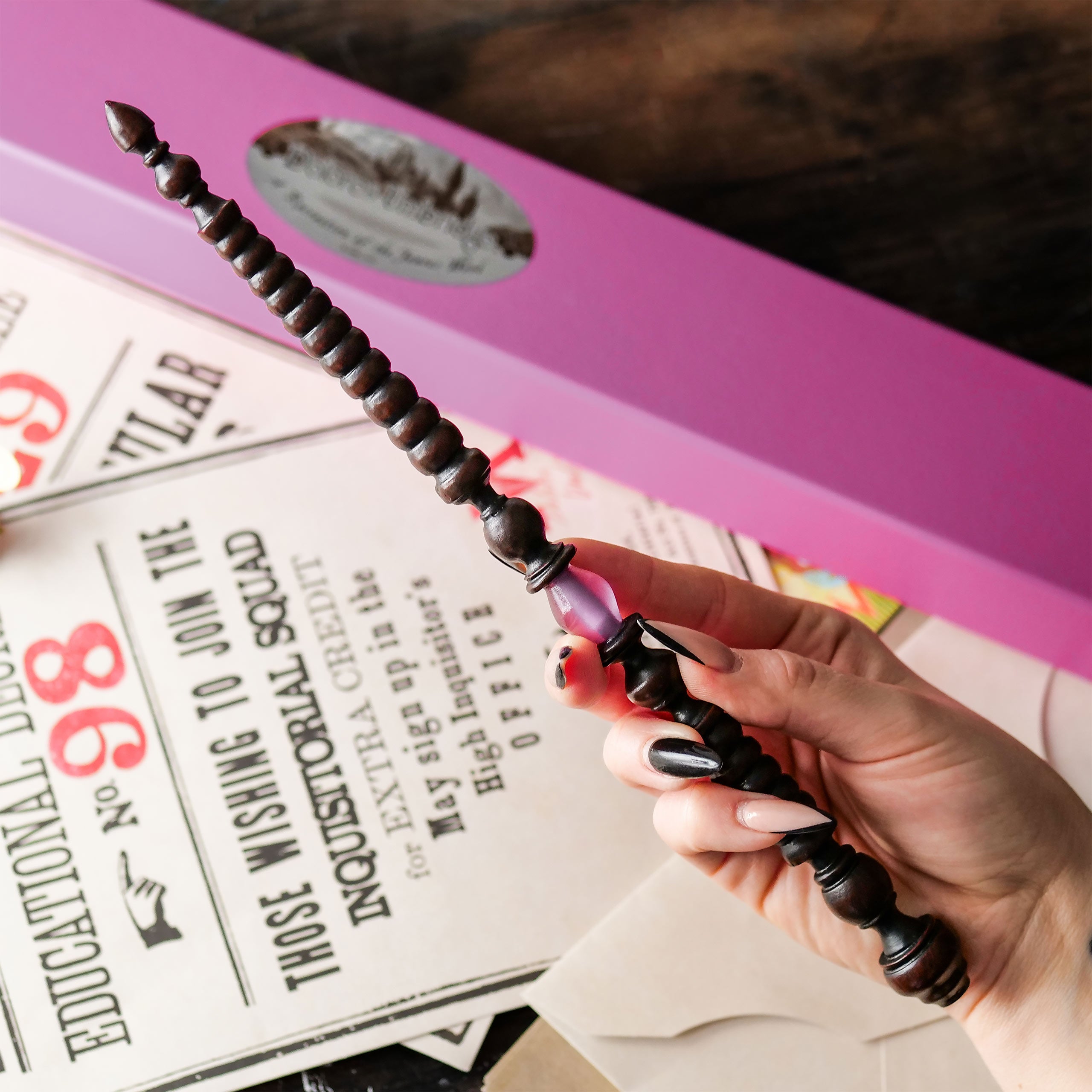 Zdjęcie produktu Różdżka Dolores Umbridge - Edycja Charakterystyczna