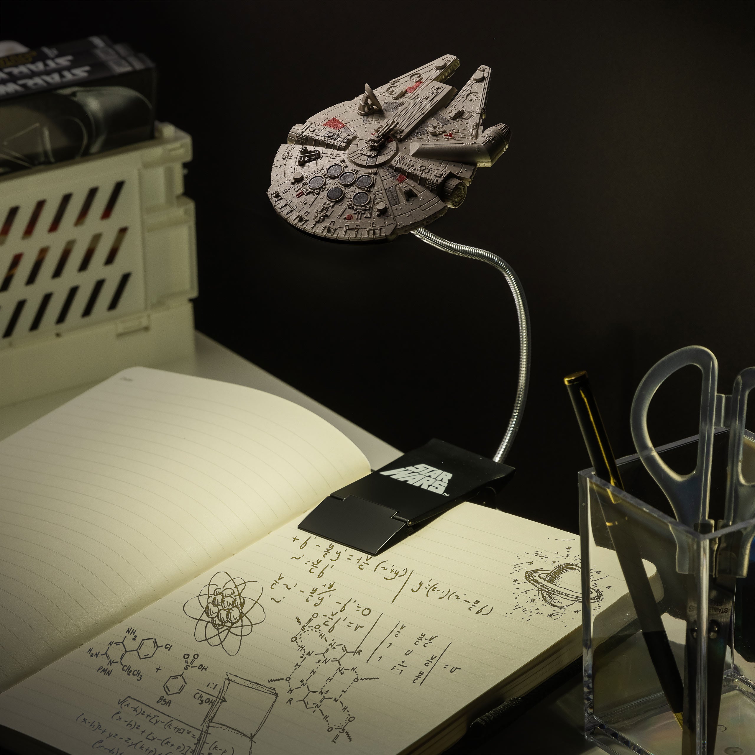 Zdjęcie produktu Star Wars - Lampka do czytania Millennium Falcon