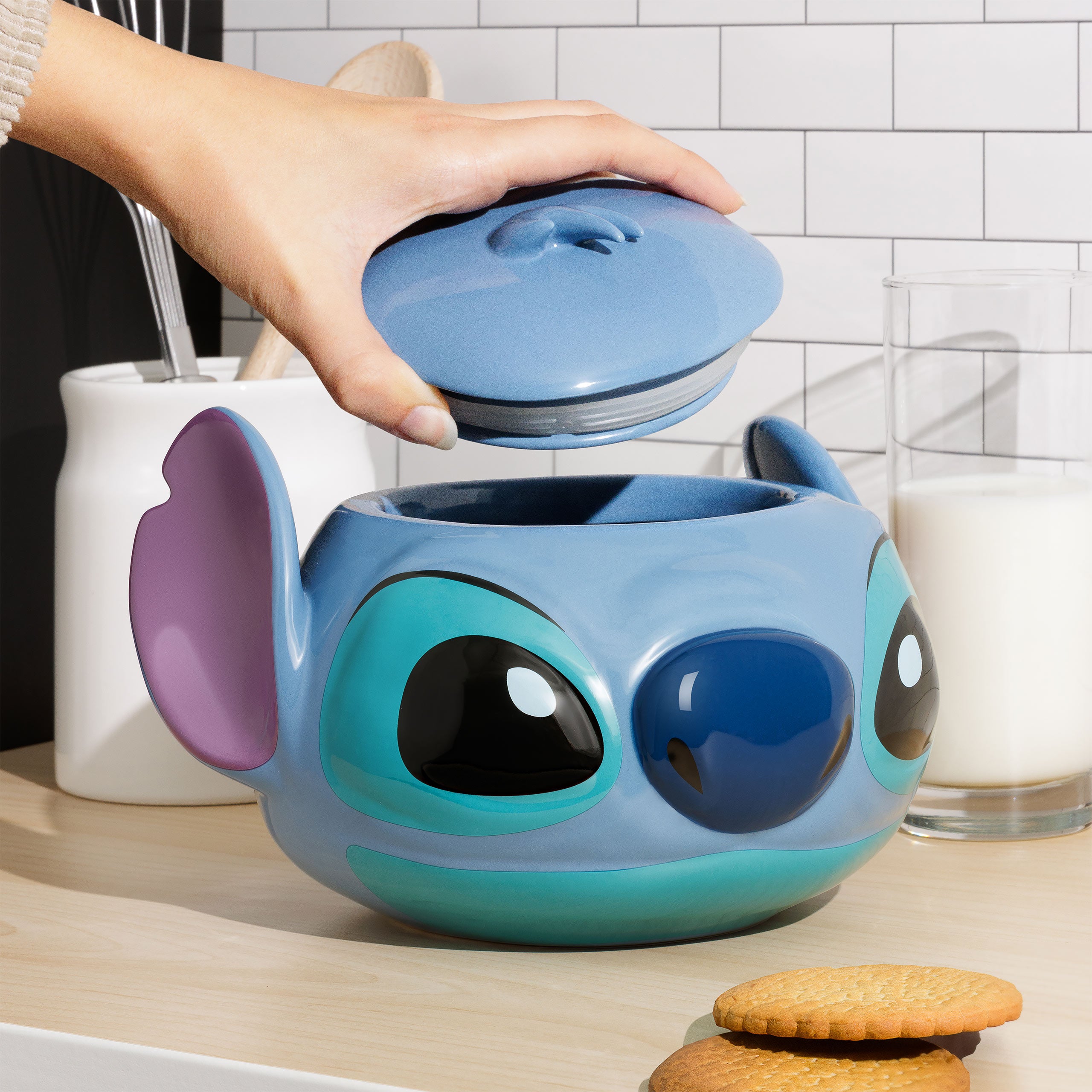 Zdjęcie produktu Pojemnik na ciastka Stitch - Lilo & Stitch