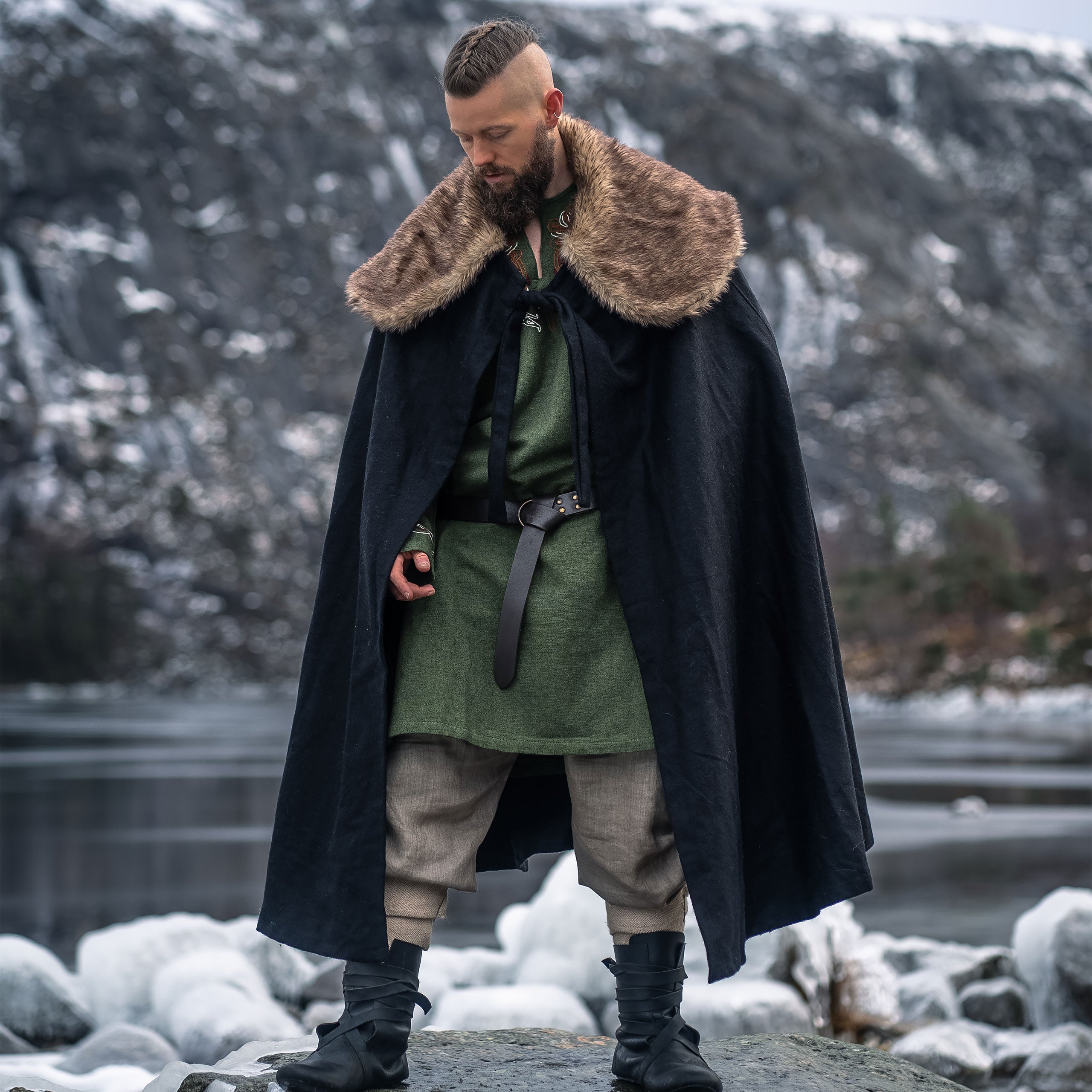 Product image Medieval Cloak with Faux Fur Black