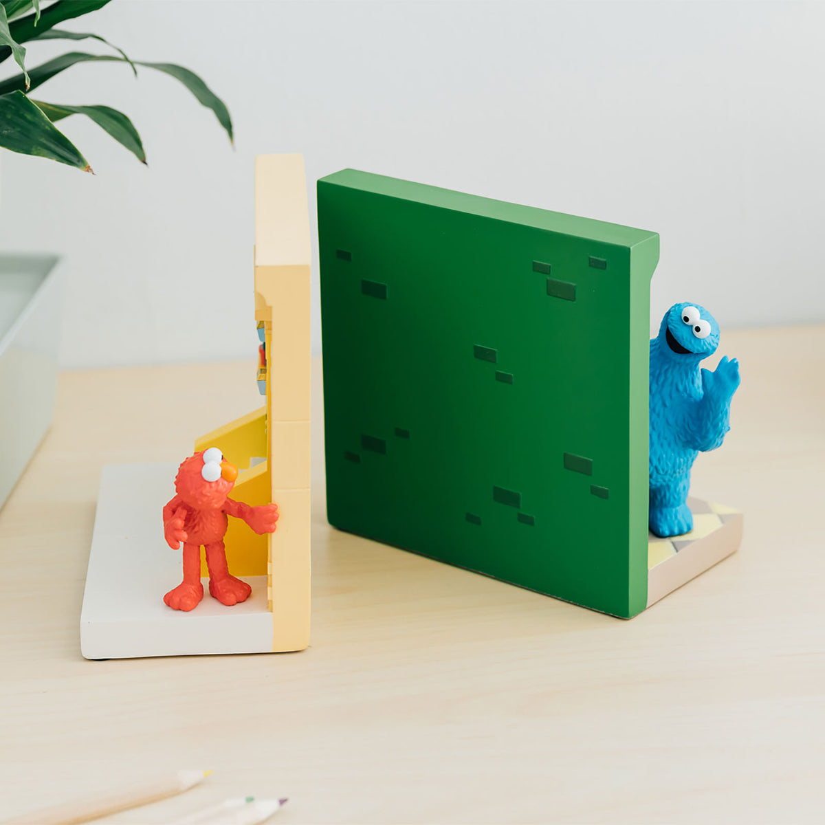 Zdjęcie produktu Ulica Sezamkowa - Podpórki do książek z Ciasteczkowym Potworem i Elmo