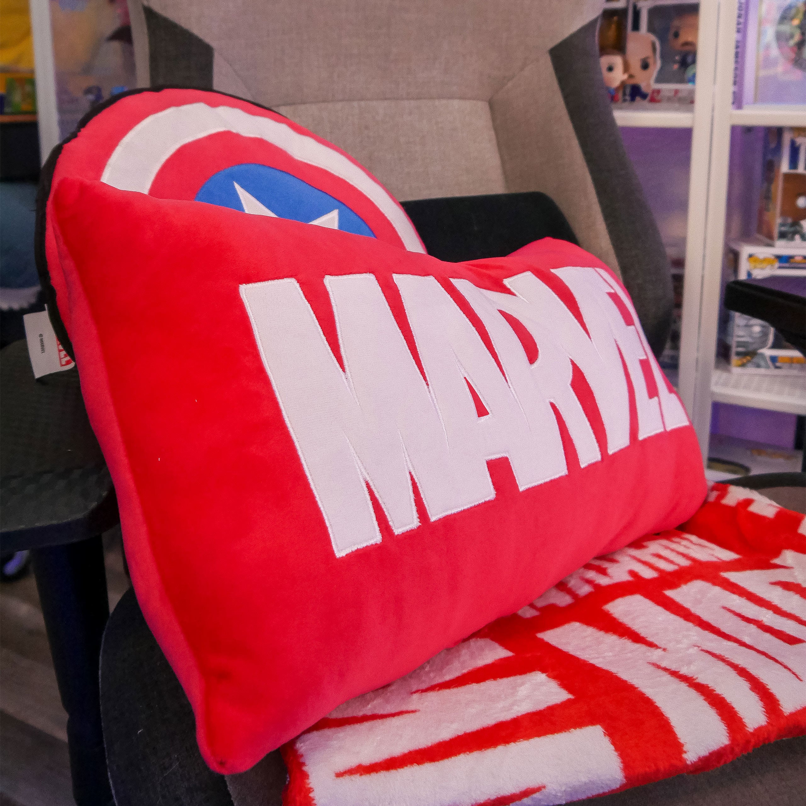 Zdjęcie produktu Marvel - Poduszka z logo czerwona