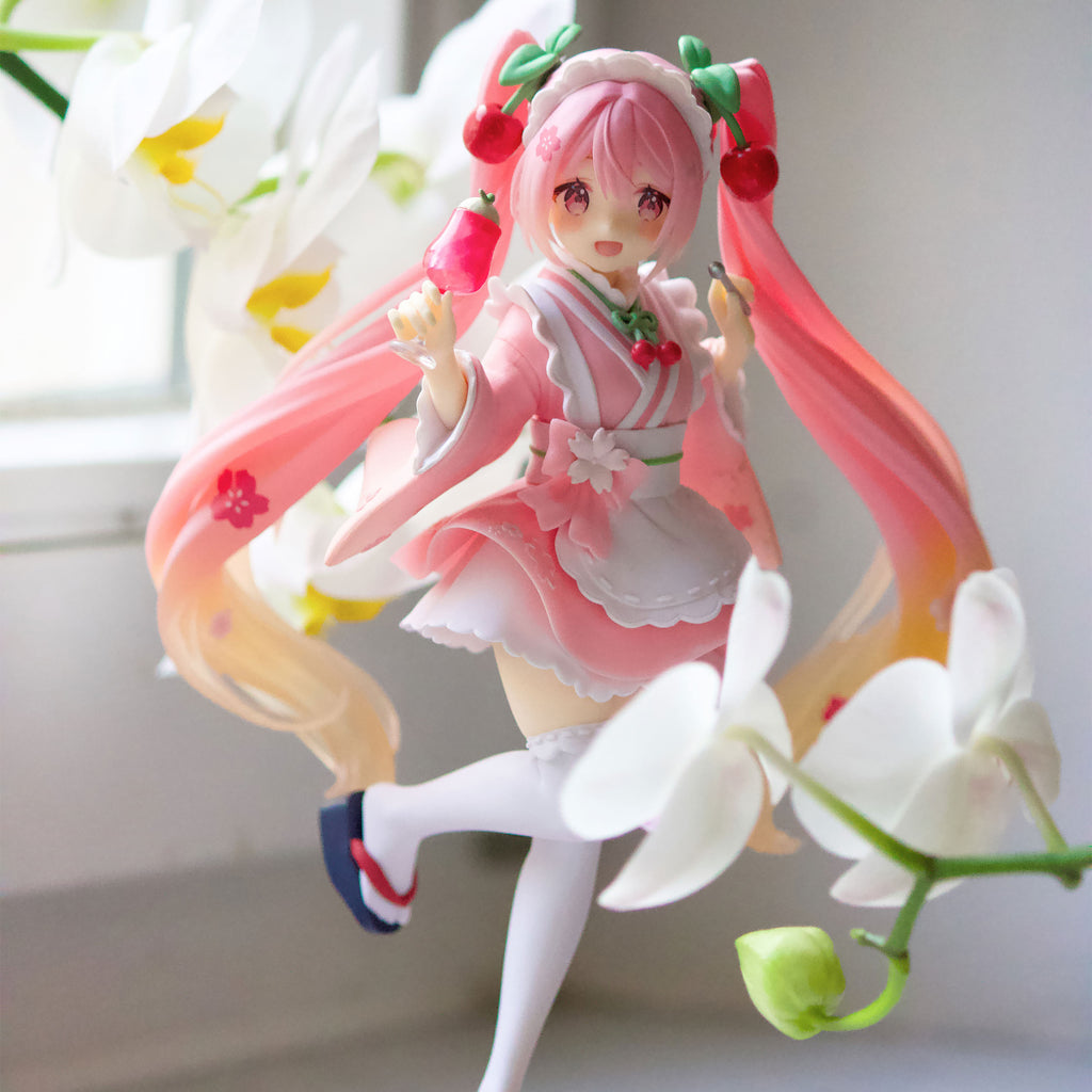 Zdjęcie produktu Hatsune Miku - Sakura Miku Figura Japanese Cafe Version