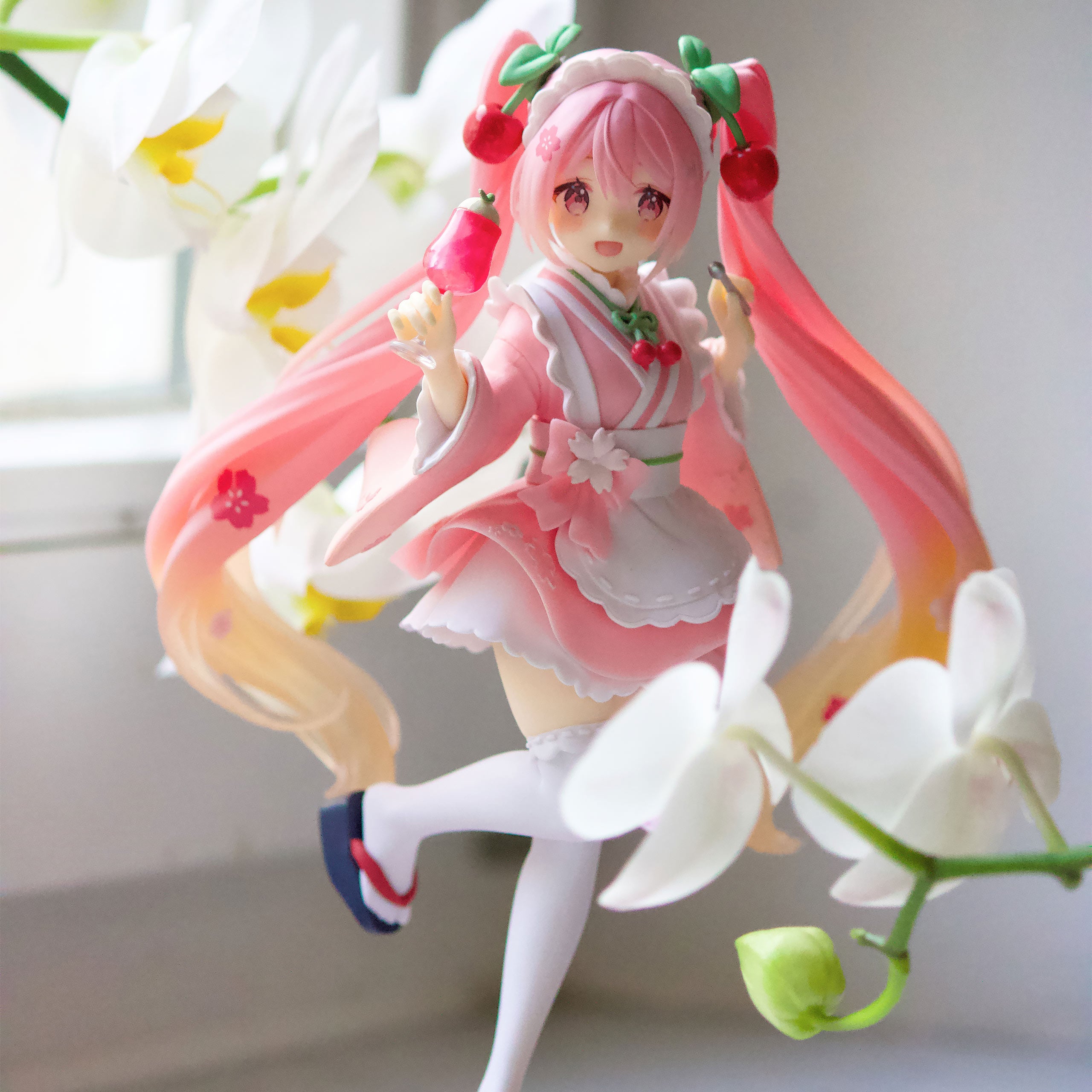 Zdjęcie produktu Hatsune Miku - Sakura Miku Figura Japanese Cafe Version