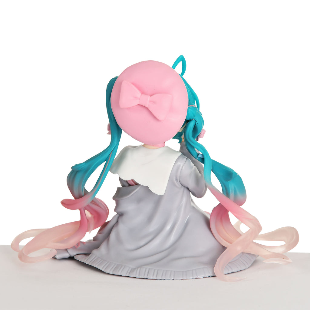 Zdjęcie produktu Hatsune Miku - Noodle Stopper Figur Love Sailor Grey Color Version