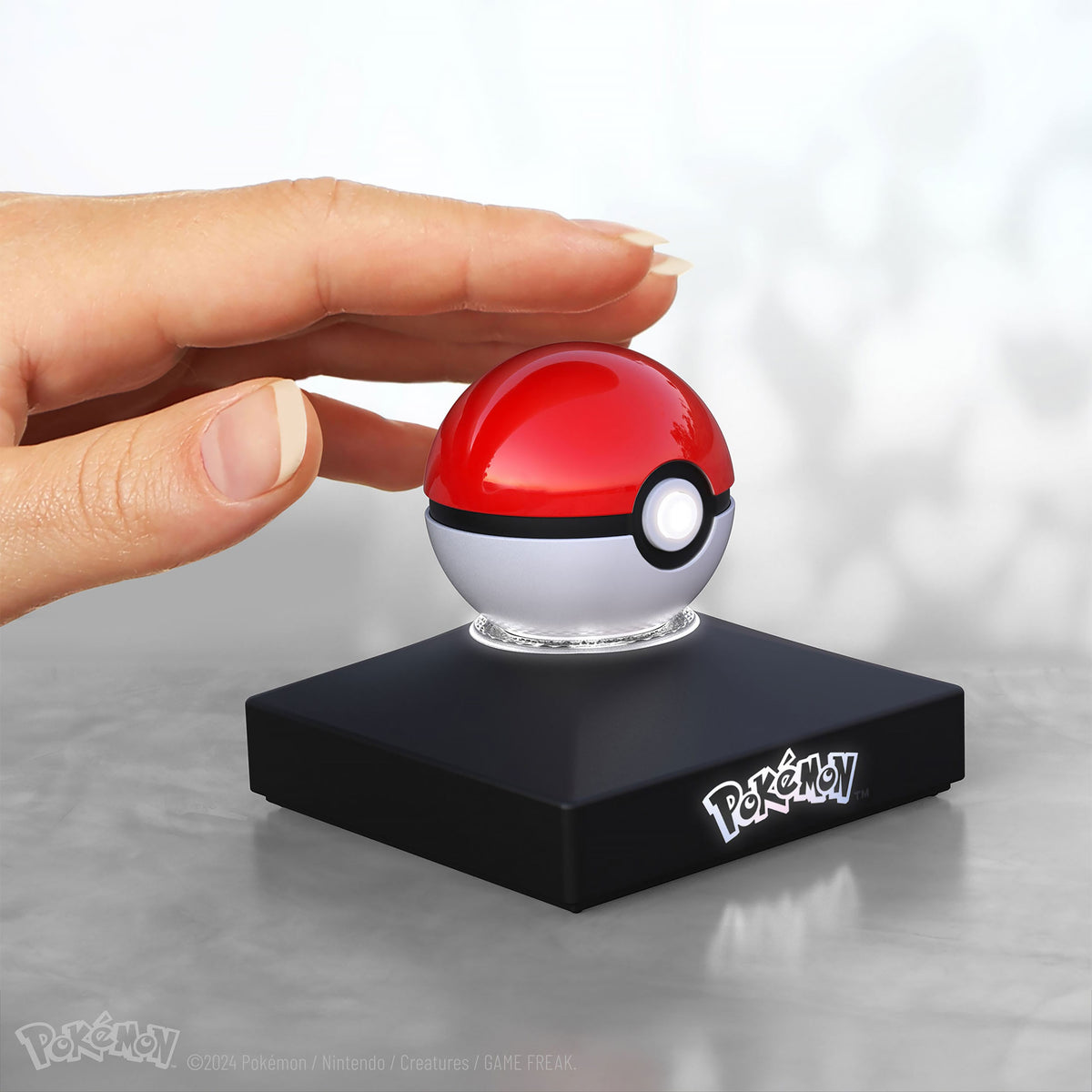 Zdjęcie produktu Pokemon - Mini replika Pokeballa z oświetleniem
