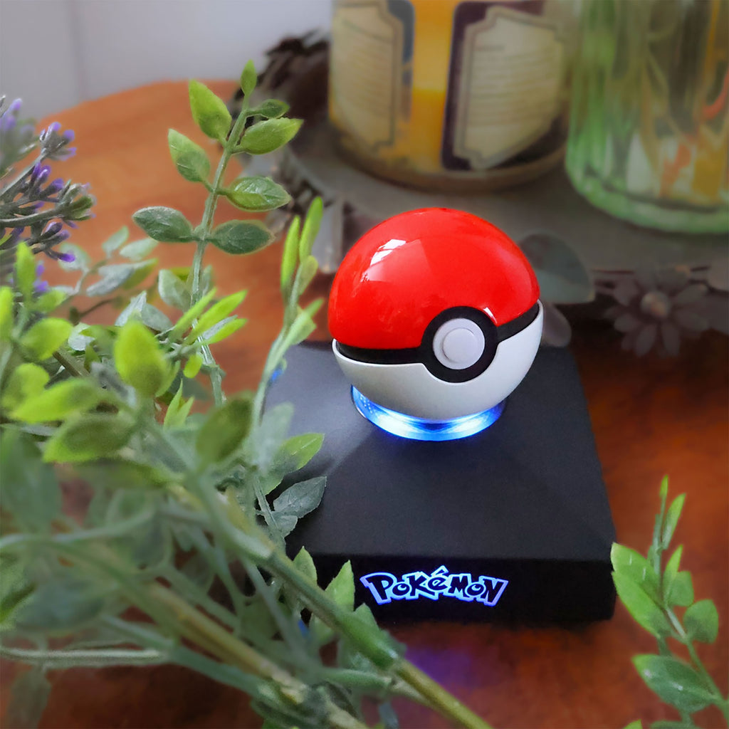 Zdjęcie produktu Pokemon - Mini replika Pokeballa z oświetleniem