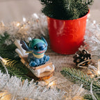 Zdjęcie produktu Stitch na sankach ozdoba choinkowa - Lilo & Stitch