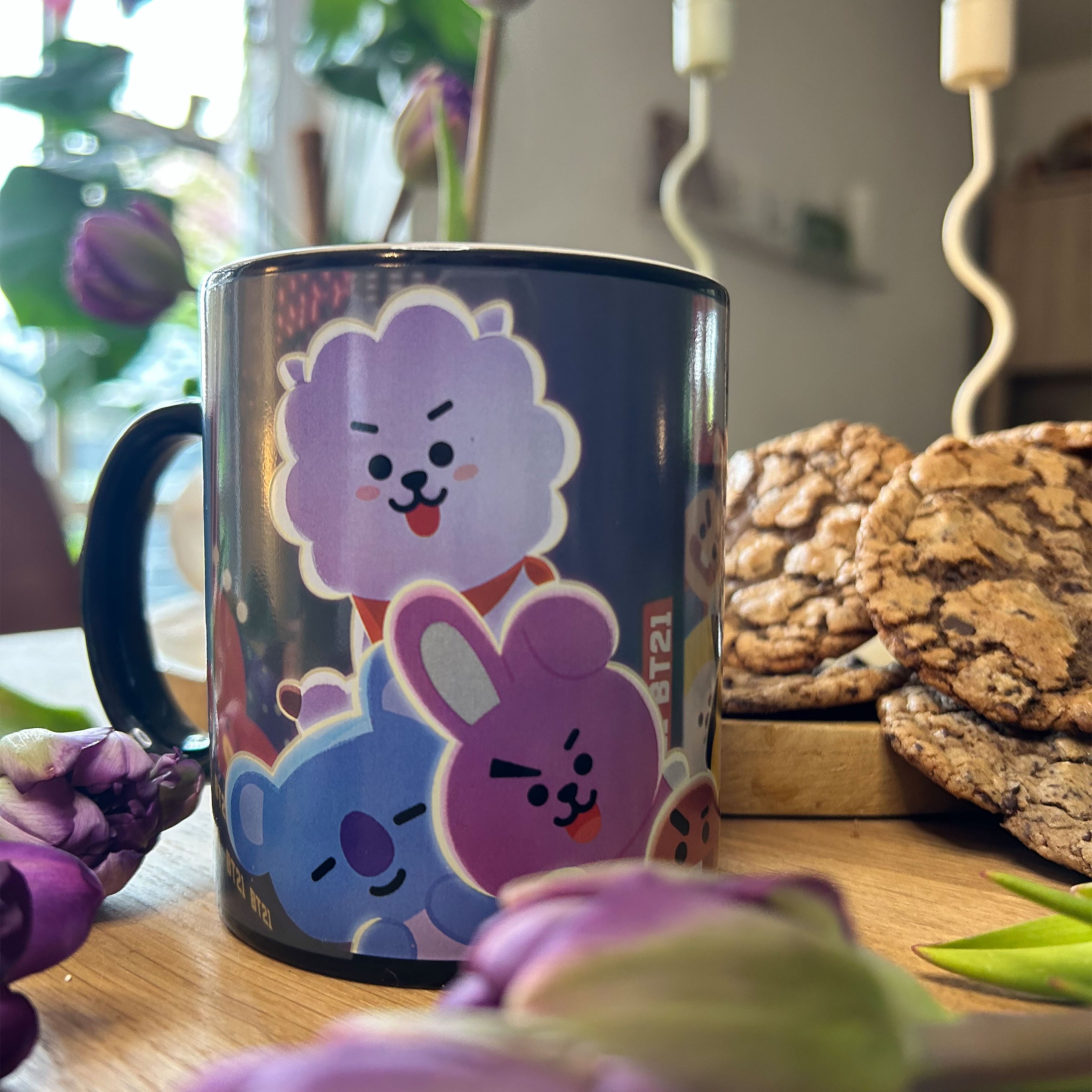 Zdjęcie produktu BT21 Times Square Kubek z efektem termicznym - Line Friends