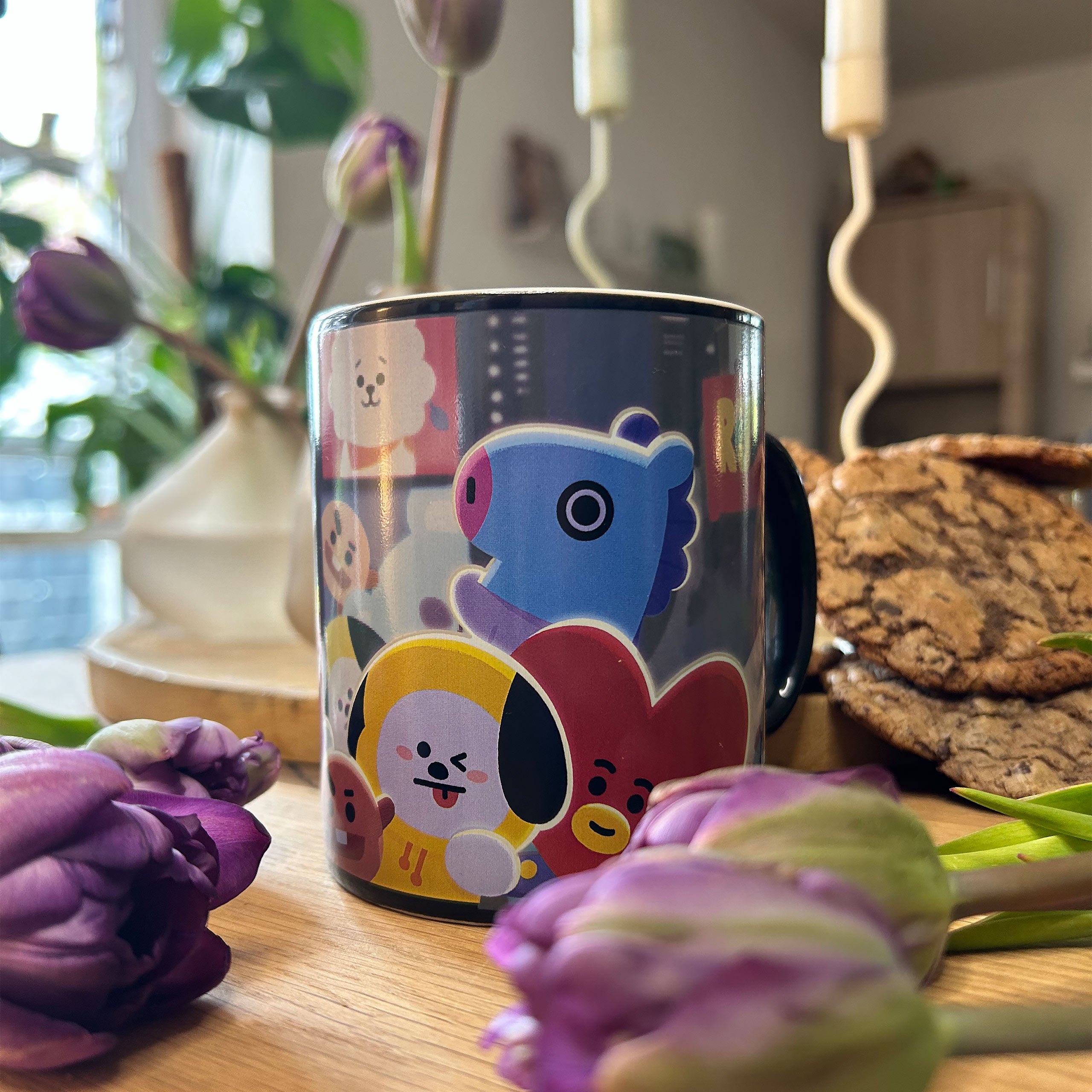 Zdjęcie produktu BT21 Times Square Kubek z efektem termicznym - Line Friends