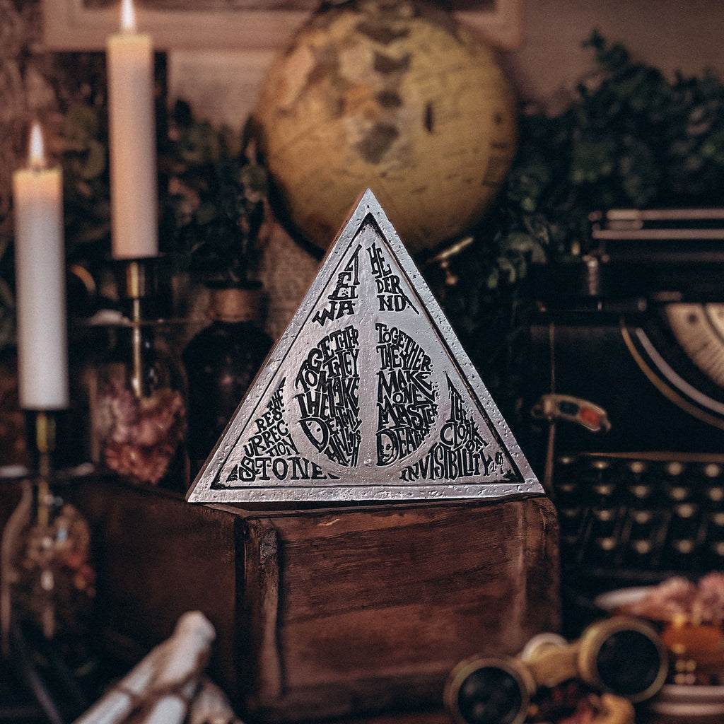 Zdjęcie produktu Harry Potter - Figurka Insygnia Śmierci