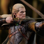 Zdjęcie produktu Władca Pierścieni - Legolas Deluxe Gallery Statue