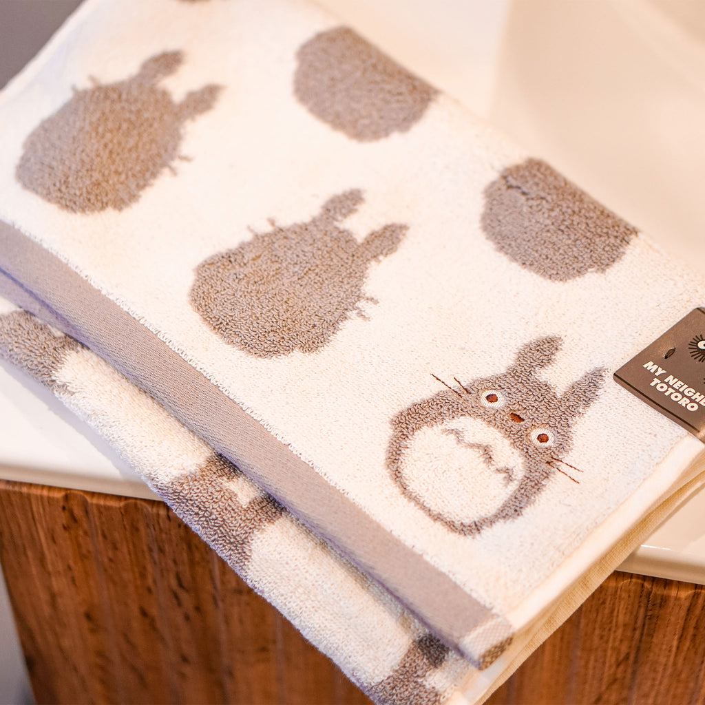 Zdjęcie produktu Totoro - Silhouette Totoro Mini Ręcznik