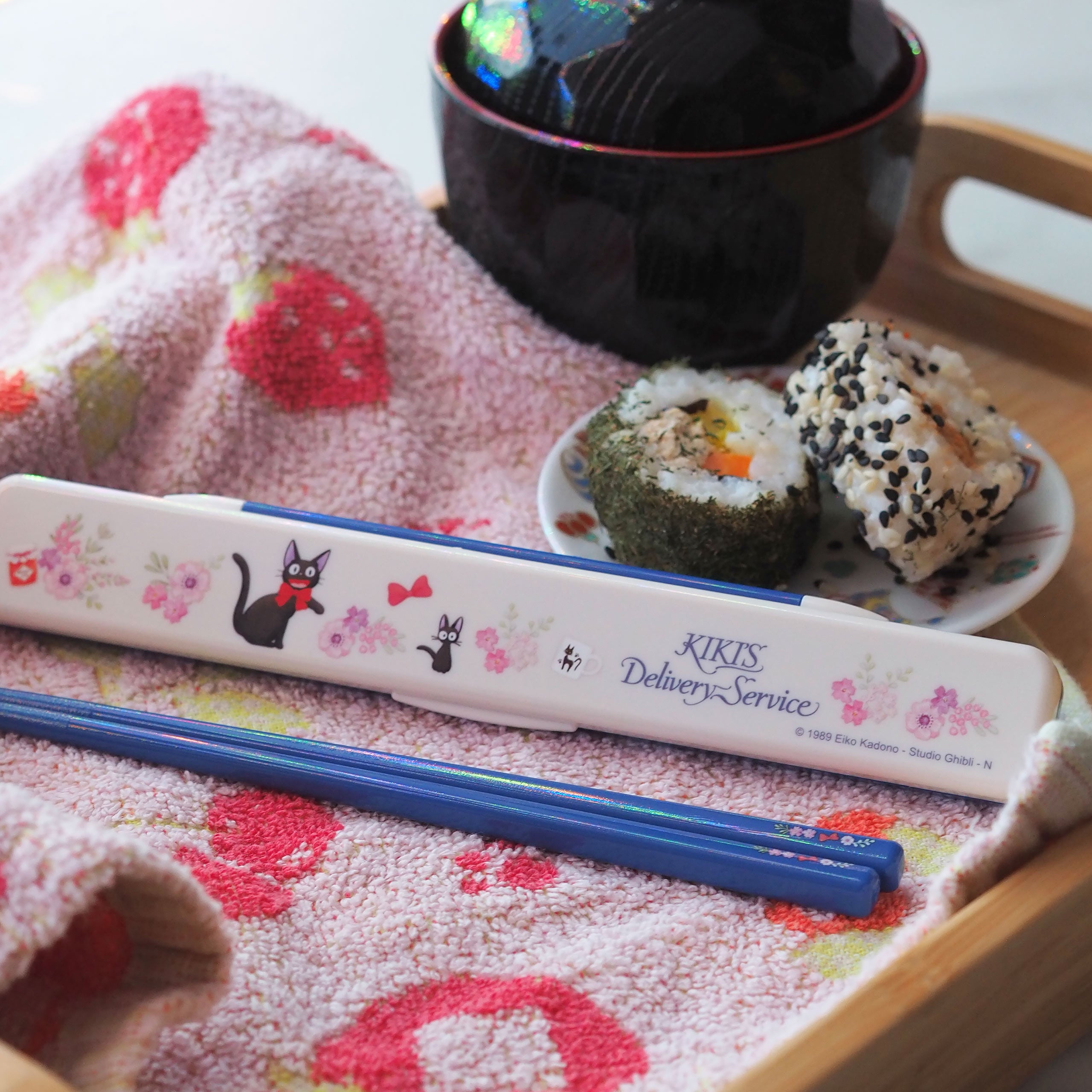 Zdjęcie produktu Podniebna poczta Kiki - Pałeczki Jiji z etui