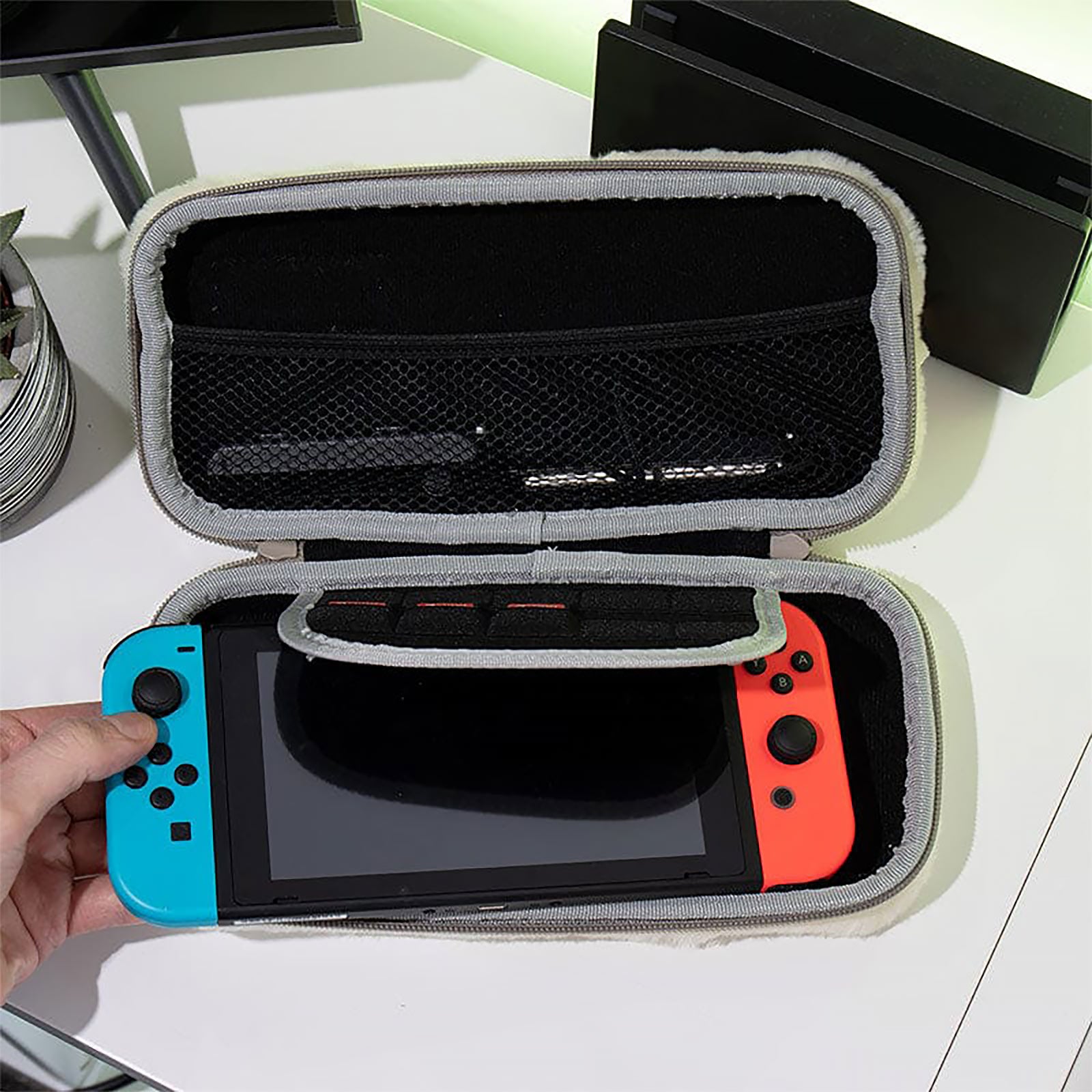 Zdjęcie produktu Avatar - Pluszowe etui Appa na Switch