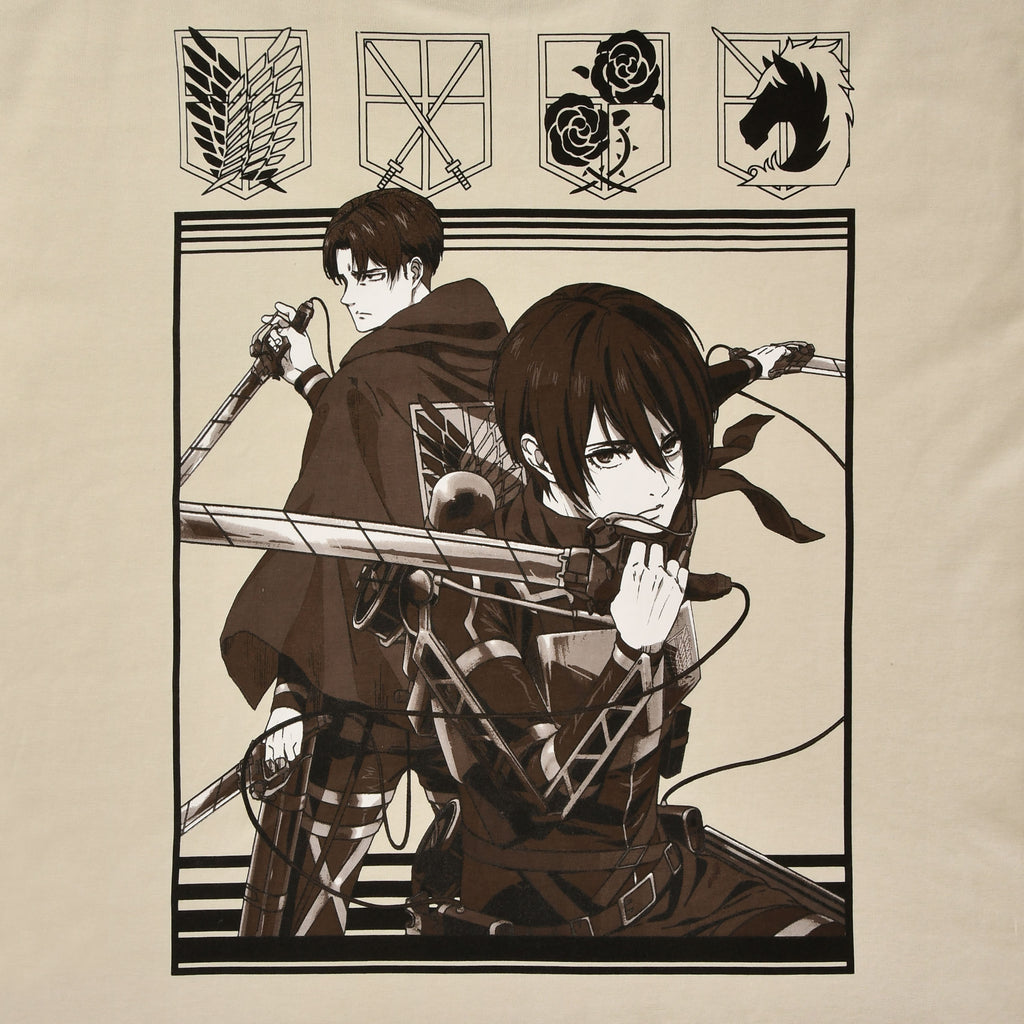Product image Attack on Titan - Group Oversize T-Shirt beige