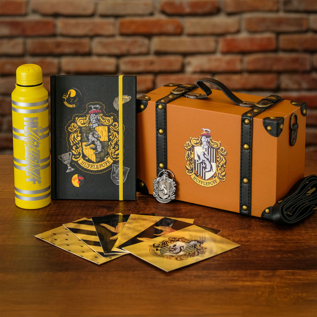 Zdjęcie produktu Harry Potter - Premium zestaw prezentowy Hufflepuff w walizce z paskiem na ramię