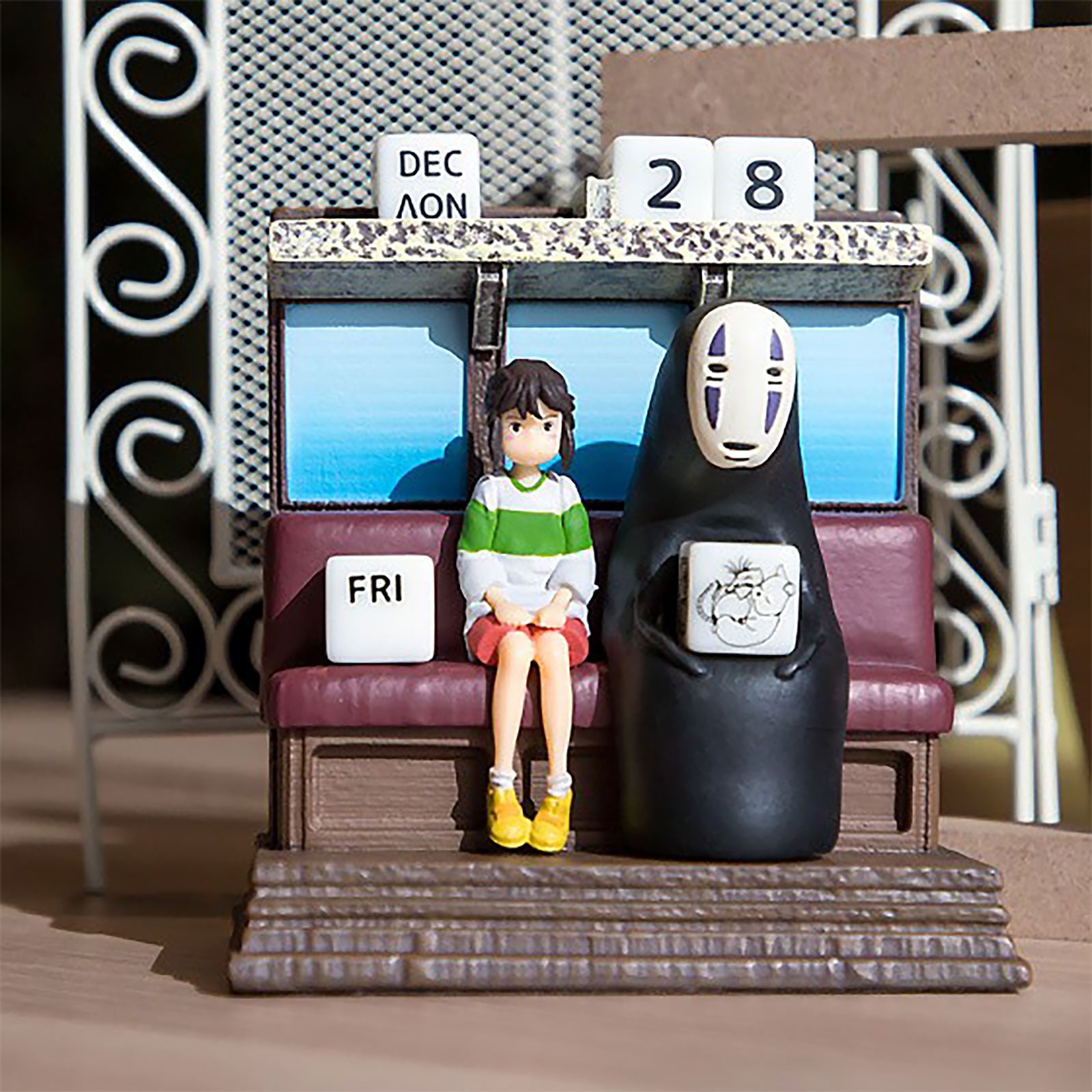 Product image Spirited Away - No-Face & Chihiro 3D Annual Calendar