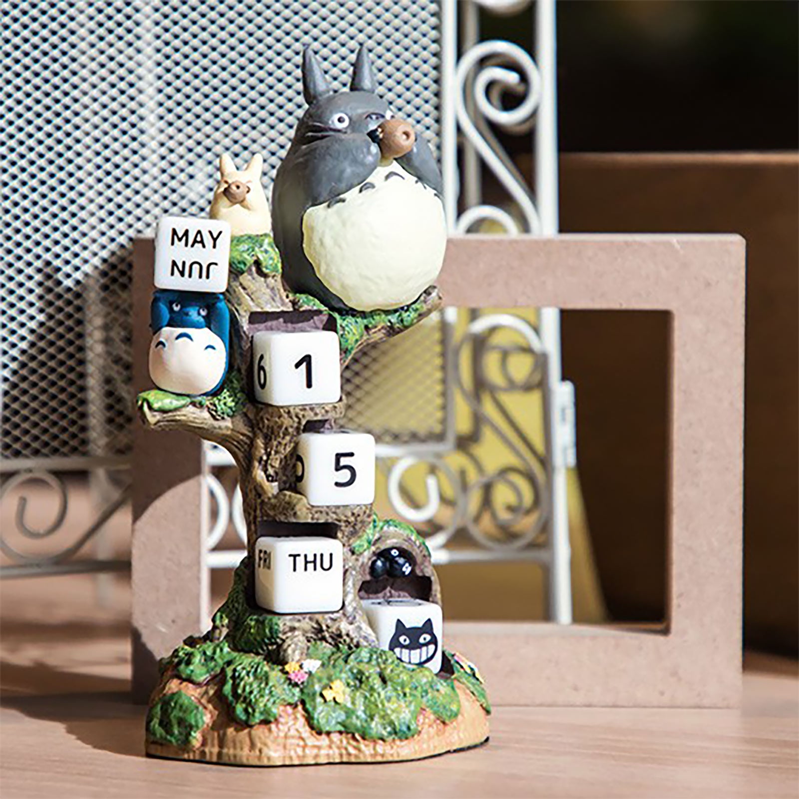 Zdjęcie produktu Totoro - Kalendarz Roczny 3D z Koncertem Okariny