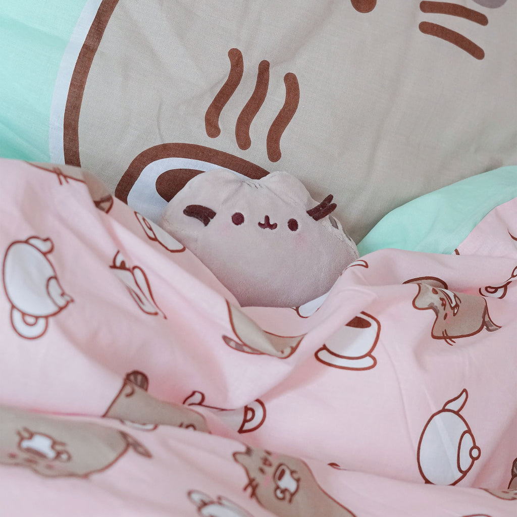Zdjęcie produktu Pusheen - Dwustronna pościel z efektem świecenia w ciemności