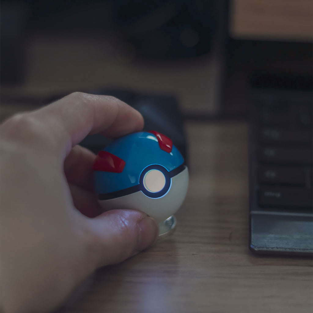 Zdjęcie produktu Pokemon - Mini replika Superball Pokeball z oświetleniem