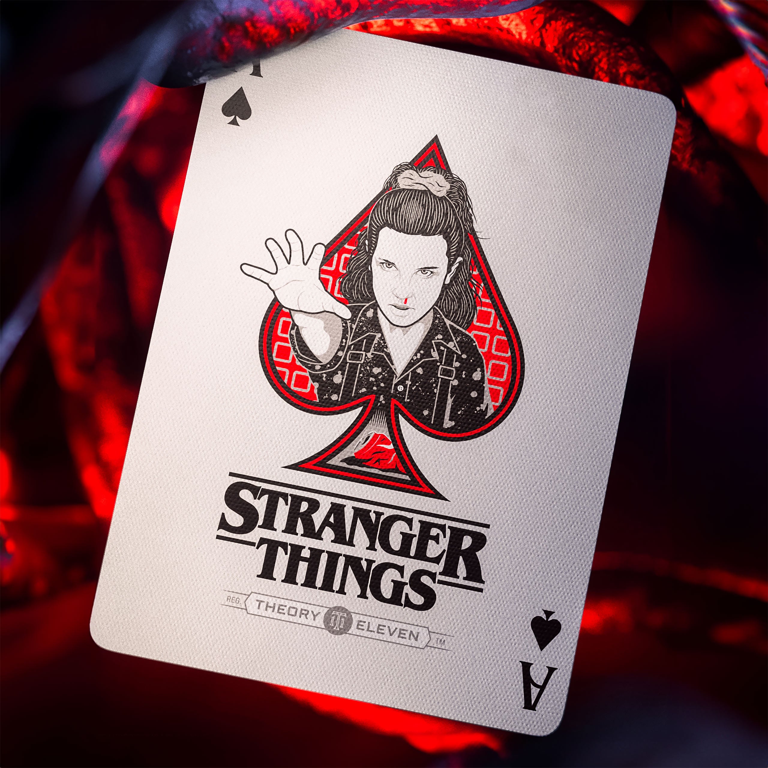Zdjęcie produktu Stranger Things - Gra karciana